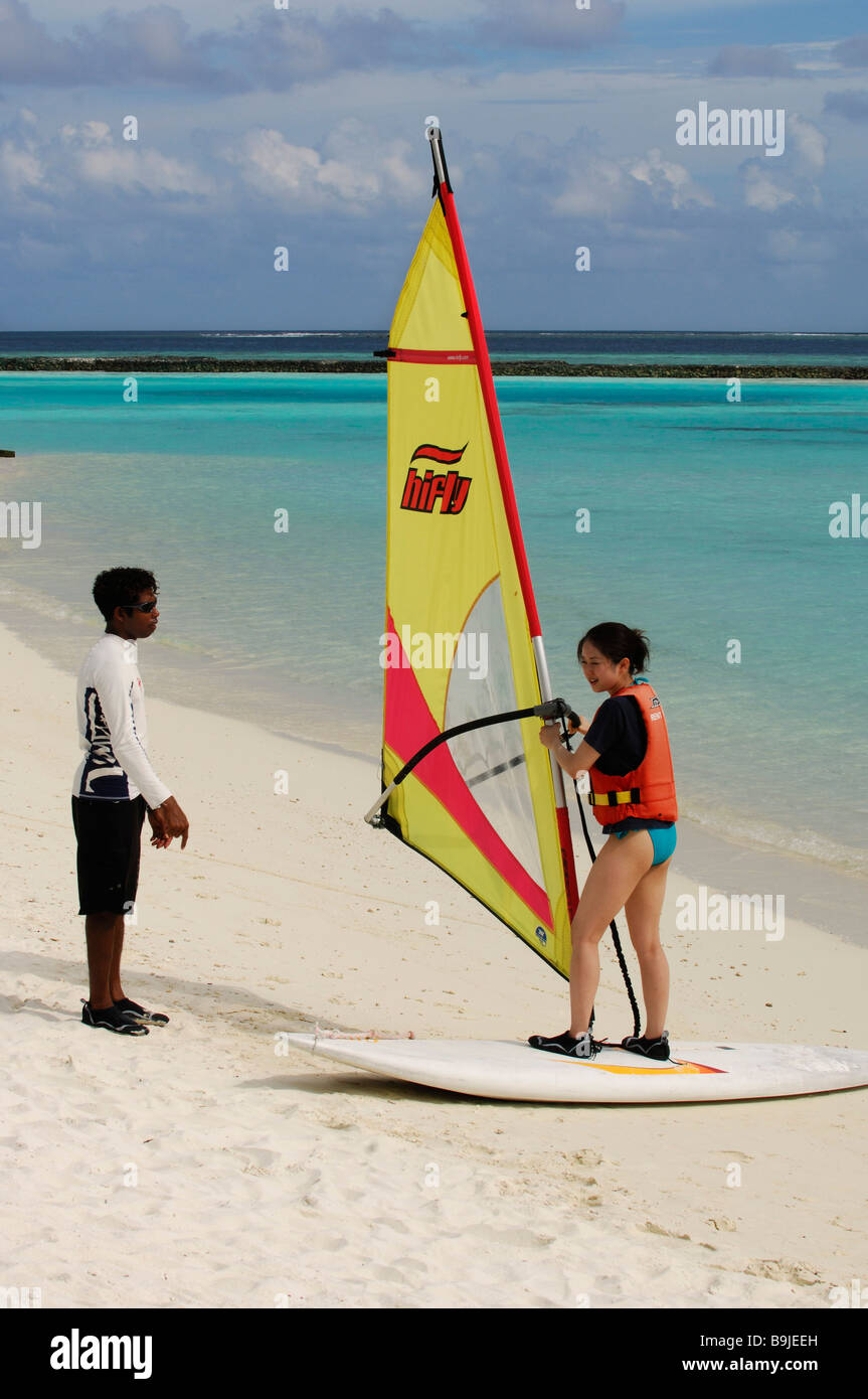 Wind Surf School, Full Moon Resort, Maldive, Oceano Indiano Foto Stock