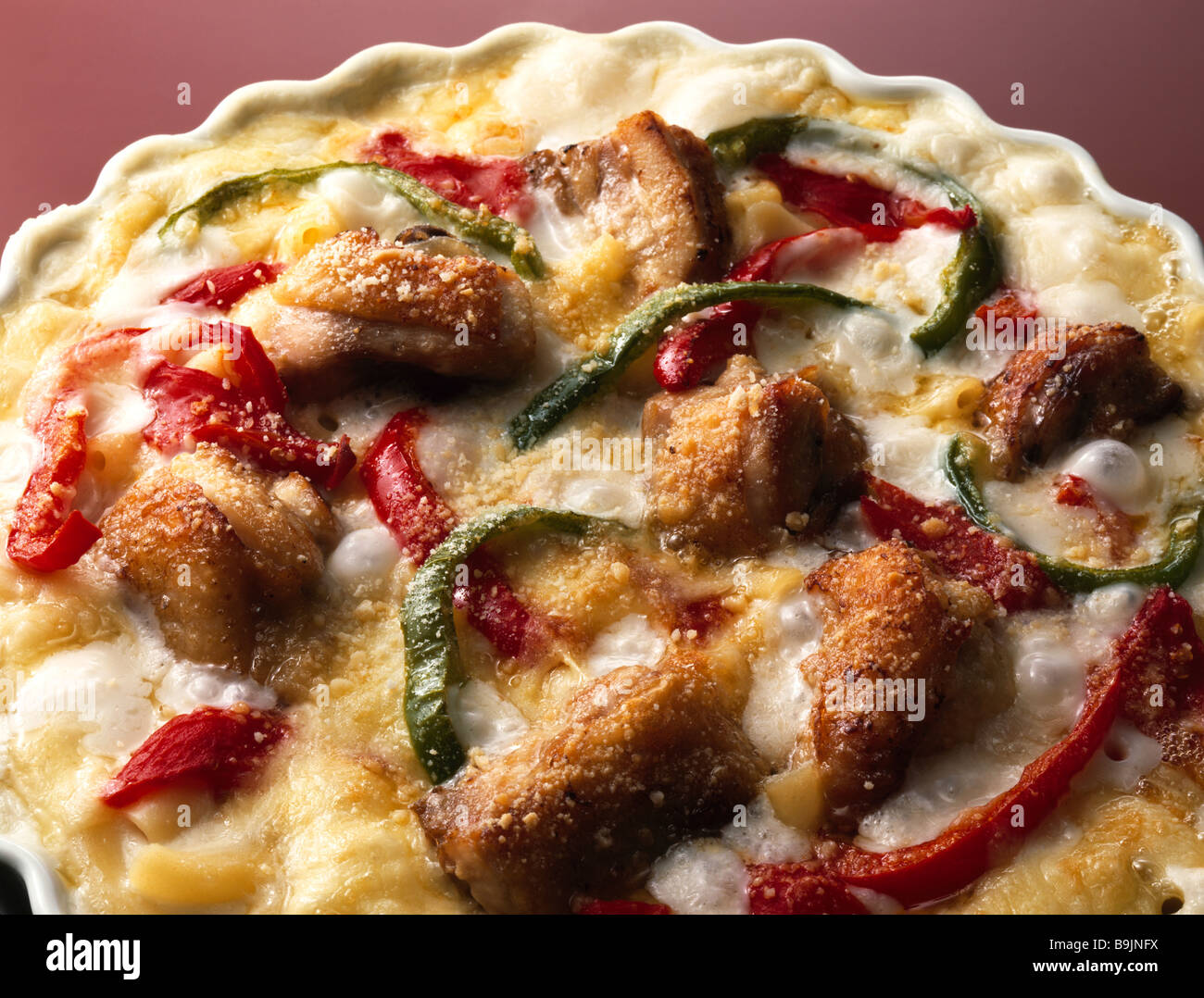Pollo e melanzane al gratin Foto Stock