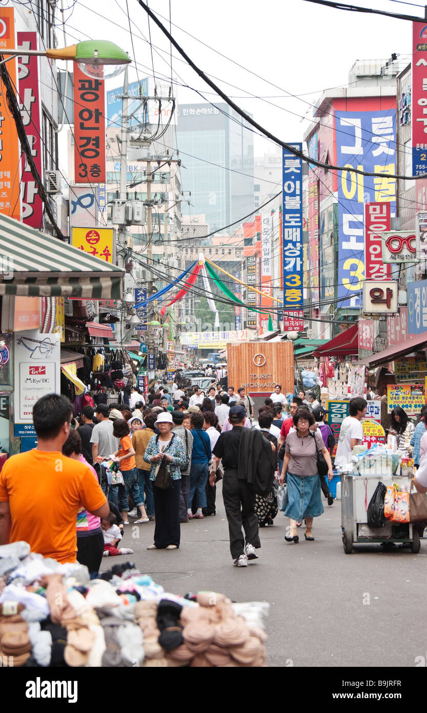 Affollato il Mercato Namdaemun, Seoul, Corea del Sud Foto Stock