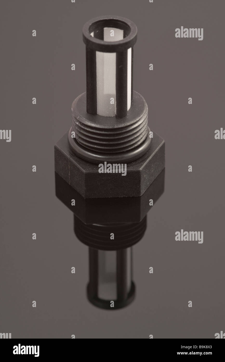 La riflessione del filtro nero a maglia fine vite esagonale filettatura oring Foto Stock