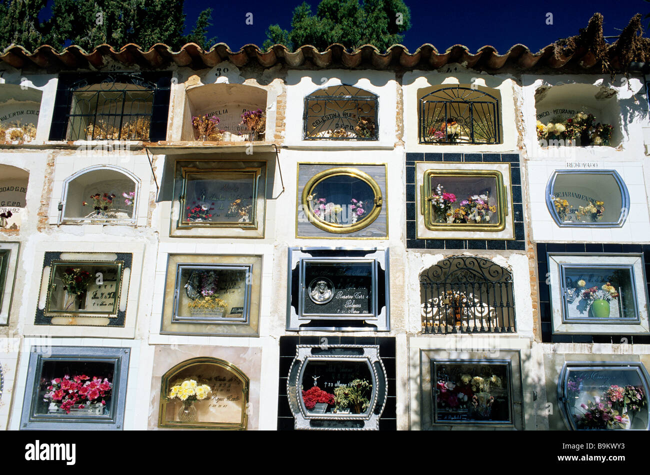 Bolivia, Chuquisaca reparto, Sucre, città classificato come patrimonio mondiale dall' UNESCO, cimitero, multi-livello di corredi funerari Foto Stock