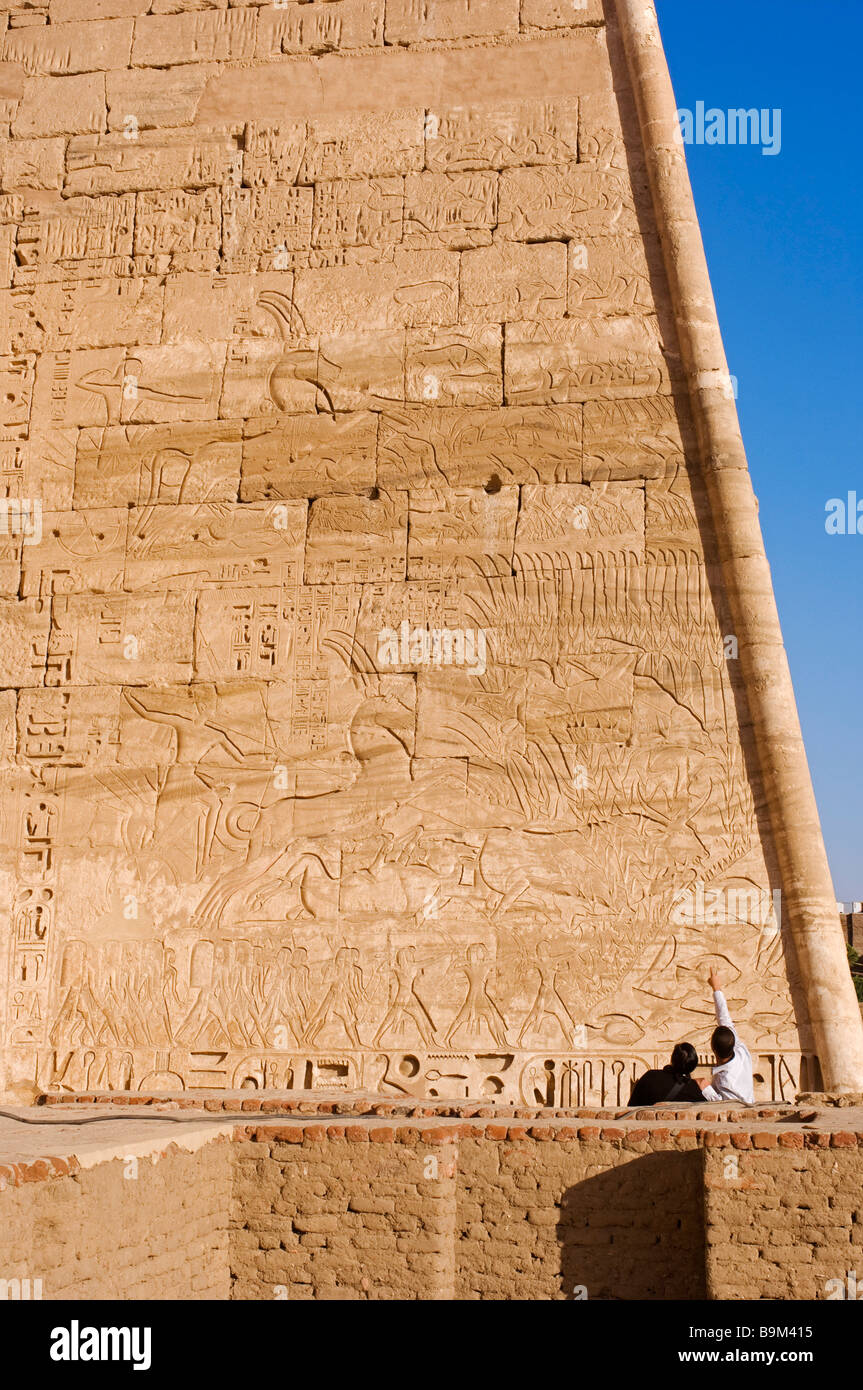 L'Egitto, la Valle del Nilo, regione di Luxor, banca occidentale, Tebe necropoli, Ramses III tempio di Medinet Habu Foto Stock