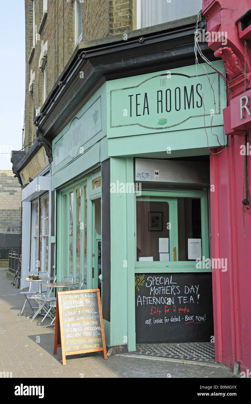 Le sale da tè in Stoke Newington Church Street Hackney Londra Inghilterra REGNO UNITO Foto Stock