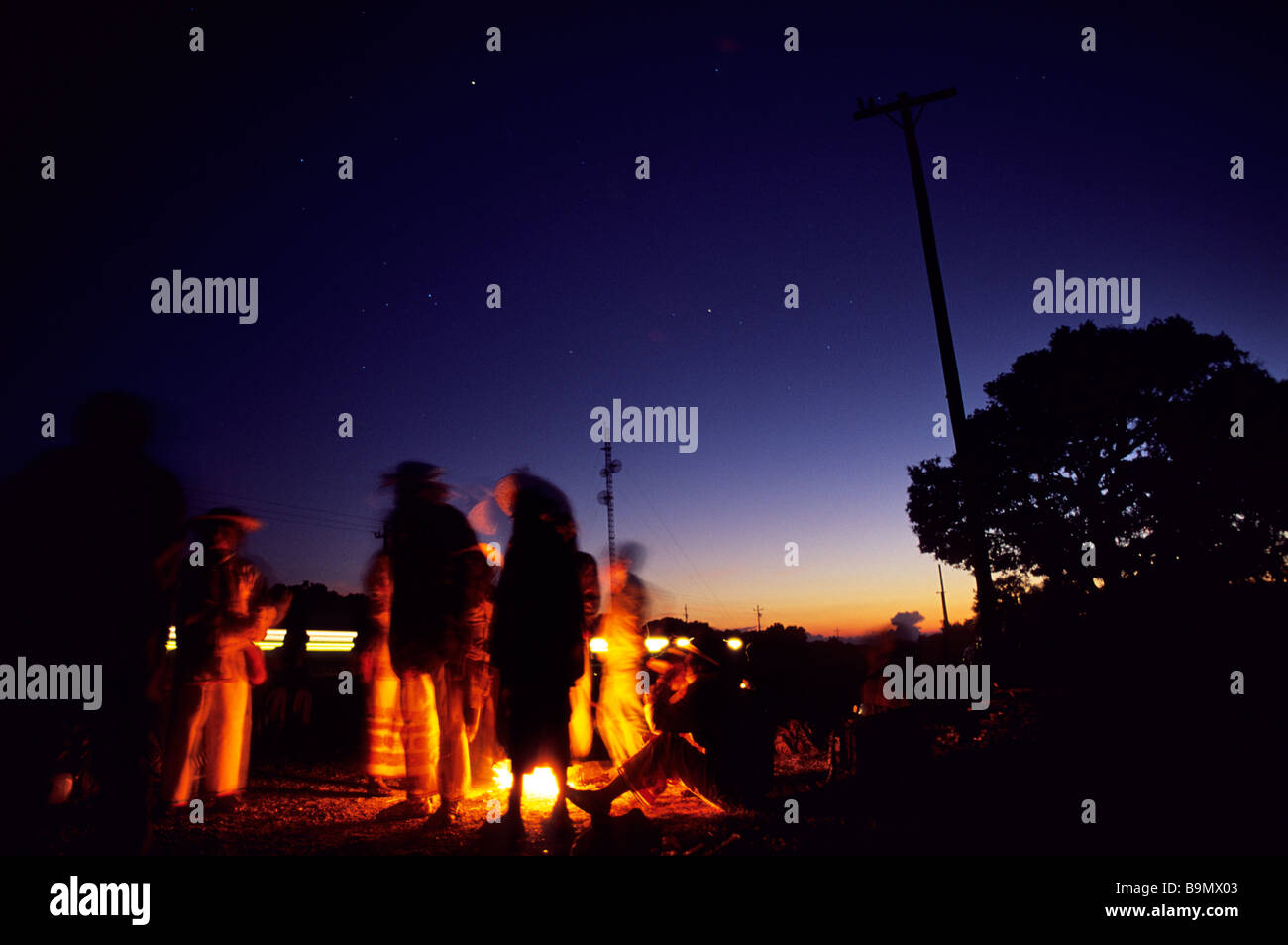 Messico, San Luis Potosi Stato, gli Indiani Huichol' pellegrinaggio, Makoruya, confessione collettiva Foto Stock
