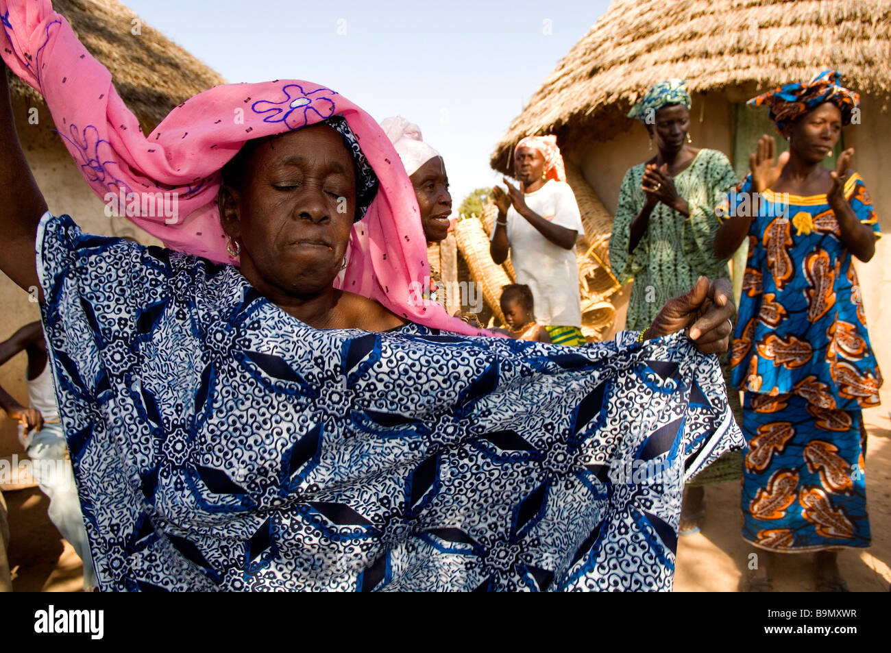 Il Senegal, regione di Tambacounda, Teinthoto, villaggio di in mandinga gruppo etnico, celebrazione del raccolto Foto Stock