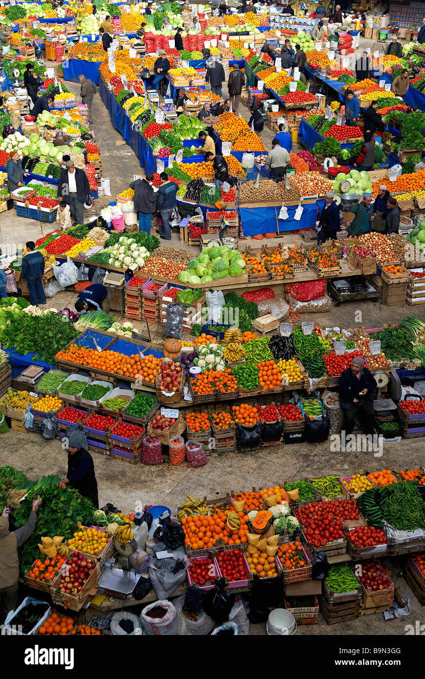 Turchia, Anatolia centrale, Konya, verdure e il mercato della frutta Foto Stock