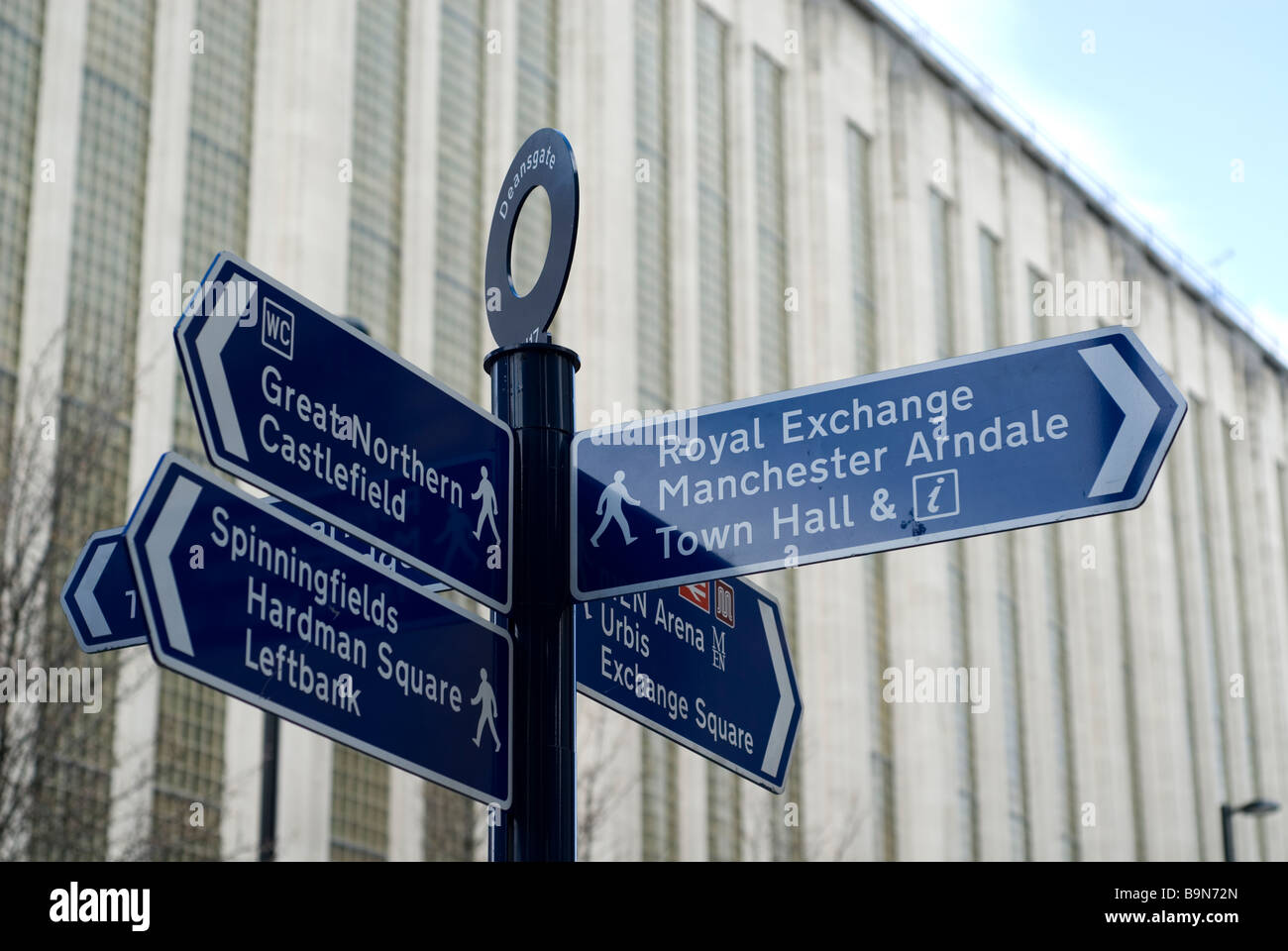 Cartelli in Manchester City Centre Regno Unito Foto Stock