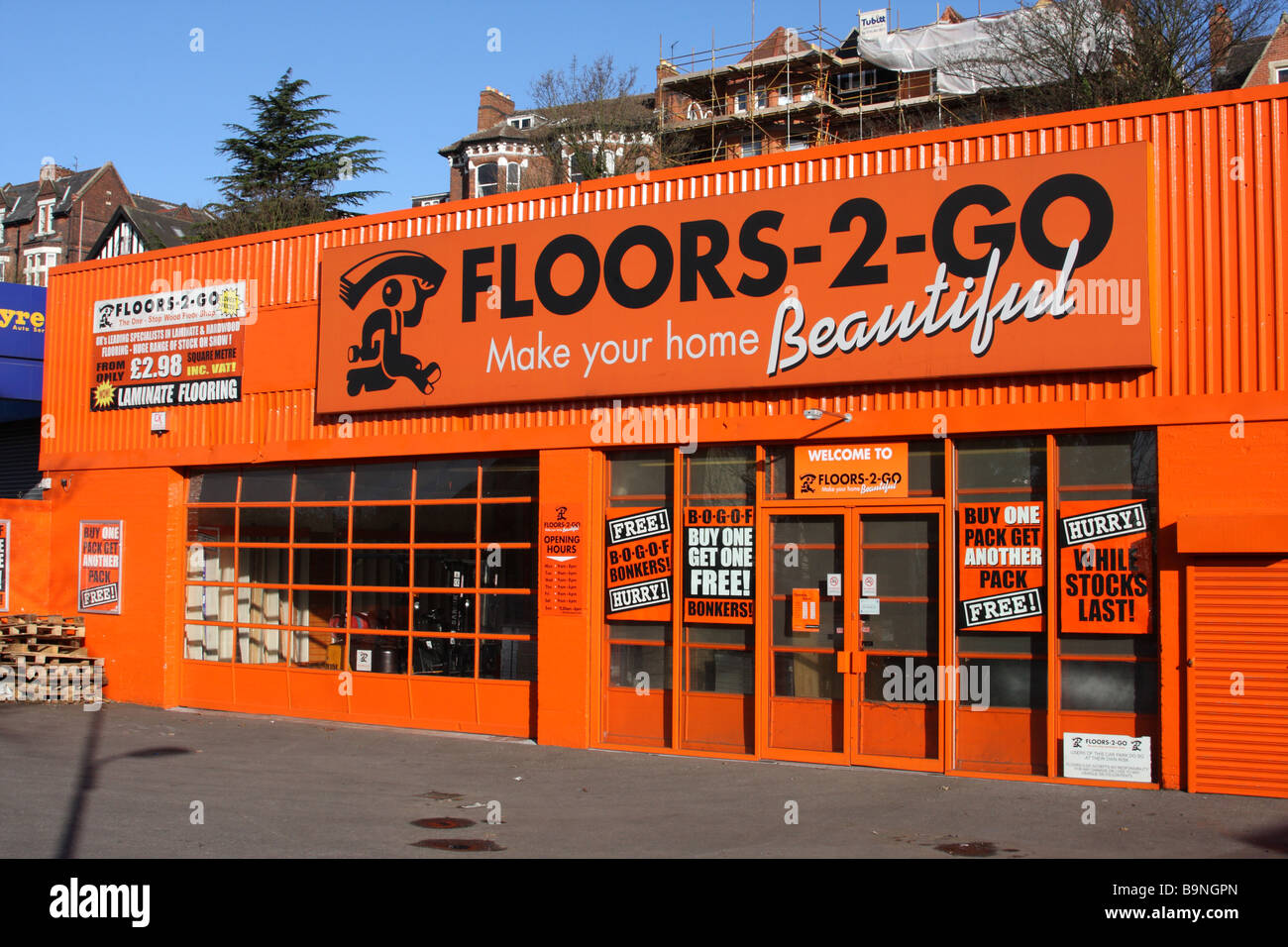 Piani-2-Go retail outlet in una città del Regno Unito. Foto Stock