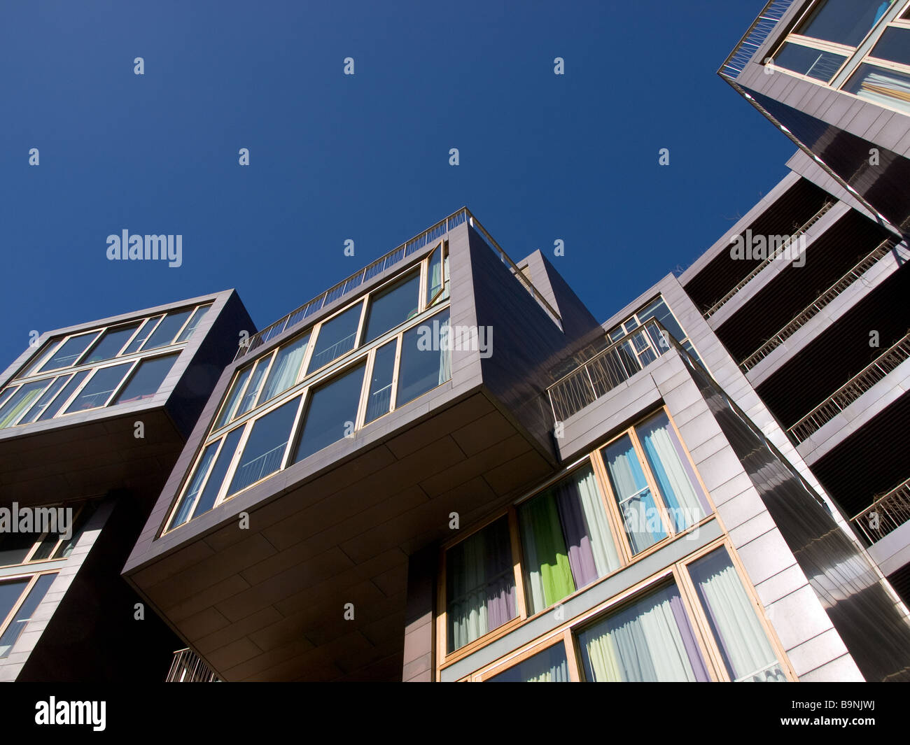 Tietgenkollegiet, architettonicamente innovativo student residence si trova nel quartiere Ørestad di Copenaghen, Danimarca. Foto Stock