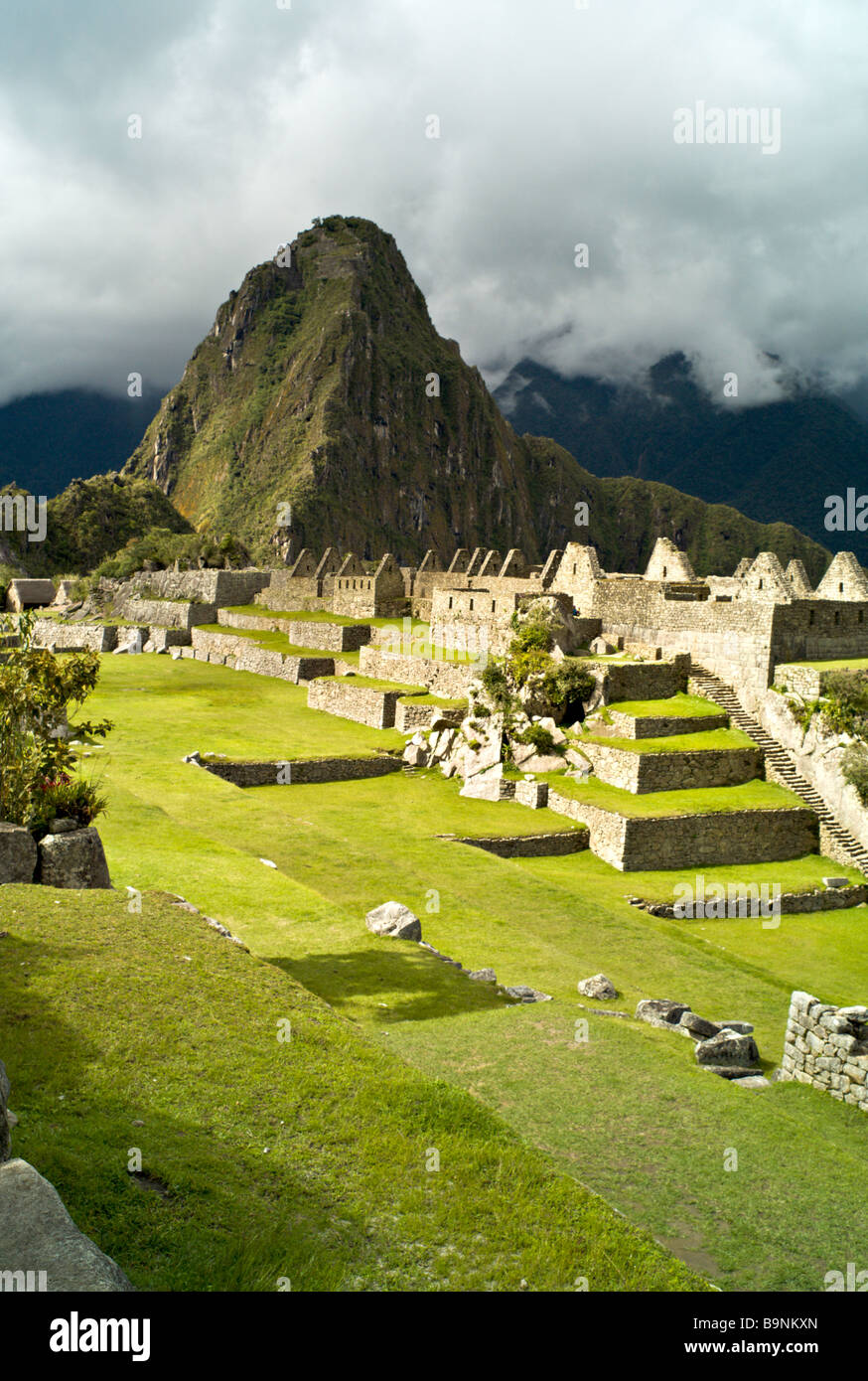 Il Perù MACHU PICCHU bellissimo pomeriggio di luce a Machu Picchu con Huayna Picchu in background Foto Stock