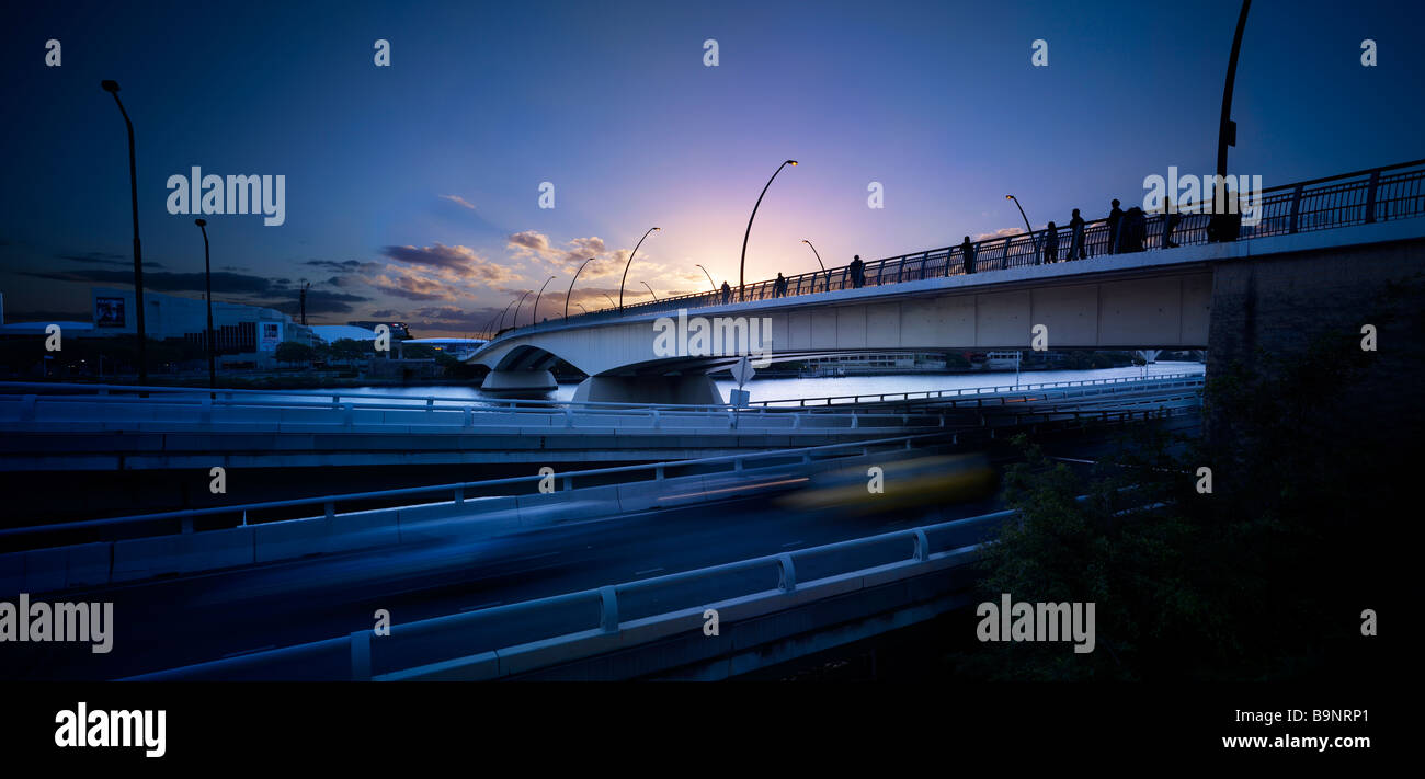 Il Ponte Victoria Brisbane Australia al tramonto Foto Stock