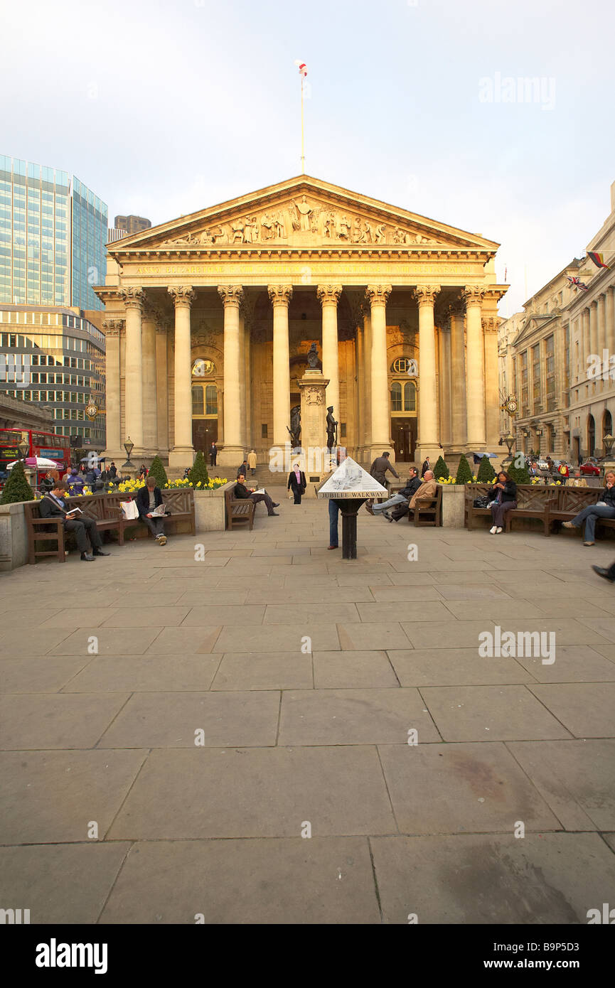 Il Royal Exchange nella città di Londra Inghilterra REGNO UNITO Foto Stock