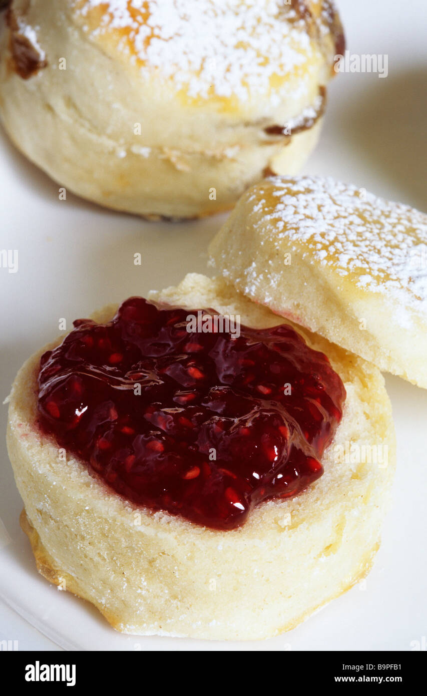In Irlanda la contea di Dublino, Dublino, focaccine e confettura di lamponi Foto Stock