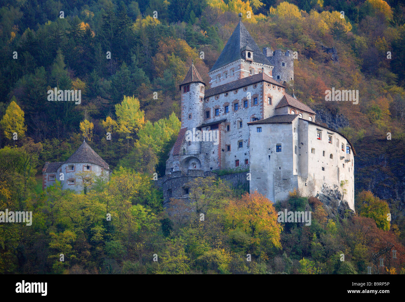 Castel Trostburg Castel Forte nei pressi del villaggio di Waidbruck Trentino Italia Foto Stock