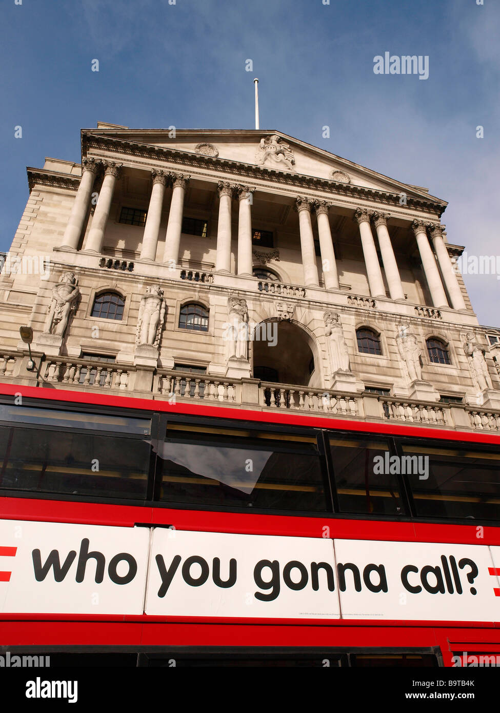 La Bank of England Threadneedle Street della città di Londra Inghilterra REGNO UNITO Foto Stock