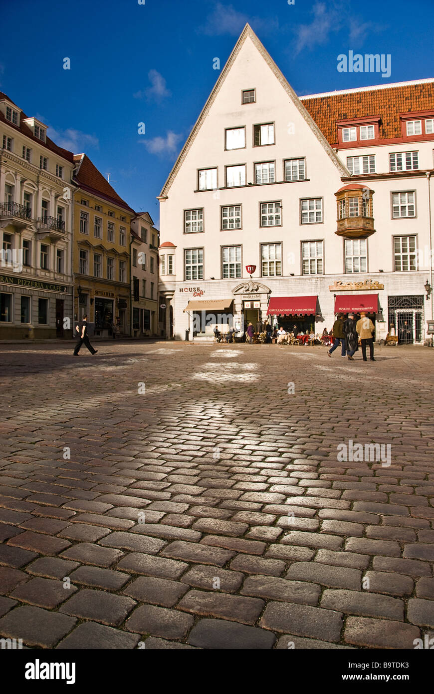 Piazza del municipio di Tallin, Estonia, Europa Foto Stock
