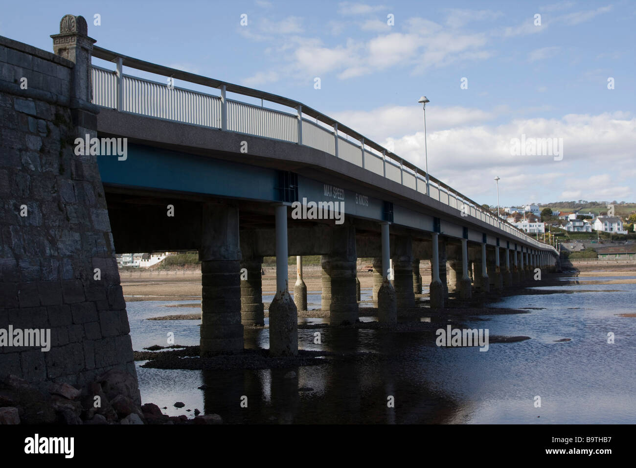 Teignmouth multi span ponte sul fiume teign estuario cittadina balneare attraverso il fiume teign Devon, Inghilterra Foto Stock