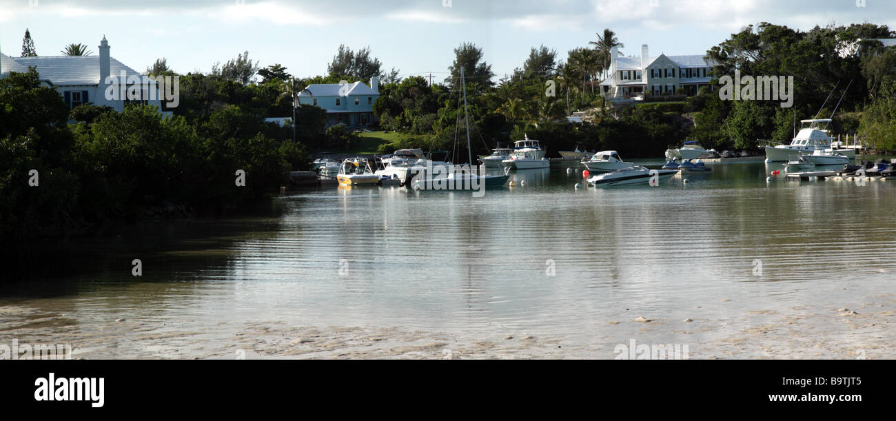 Panoramica di immagini di un riparo di ingresso marino vicino Tuckers Town Cove, St. George's Parish, Bermuda Foto Stock