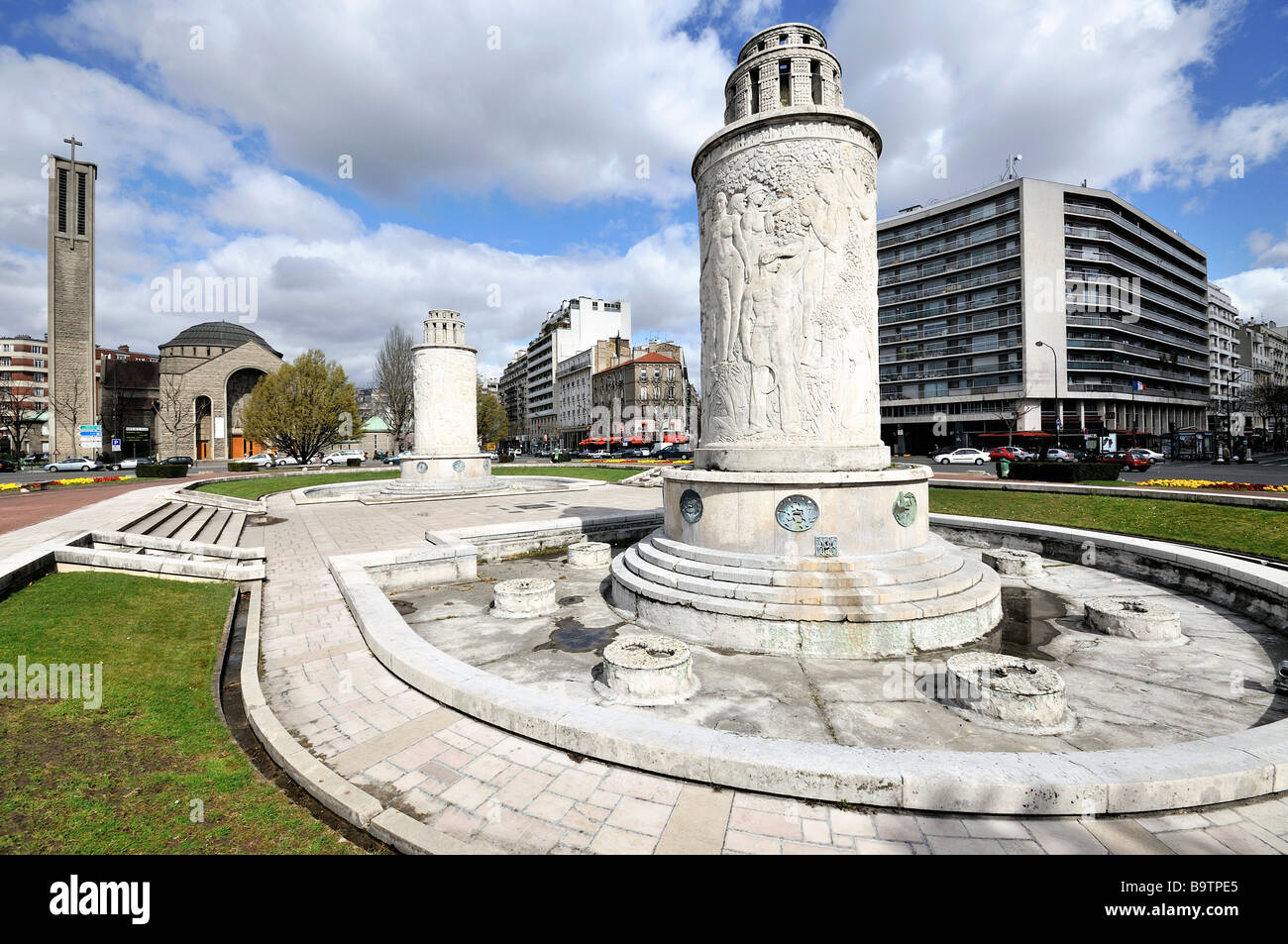 Parigi Place de la Porte Saint Cloud e Chiesa santa Giovanna de Chantal Foto Stock