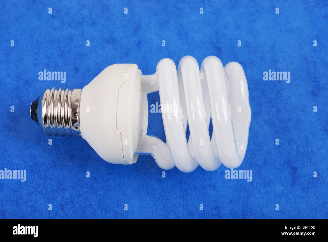 Una lampada compatta a fluorescenza Foto Stock