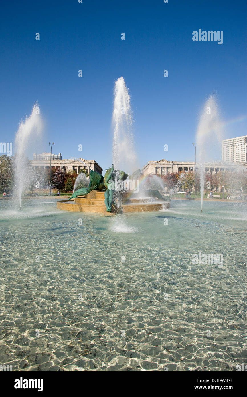 SWANN FOUNTAIN (©ALEXANDER STIRLING CALDER 1924) LOGAN CIRCLE PARKWAY PHILADELPHIA PENNSYLVANIA USA Foto Stock