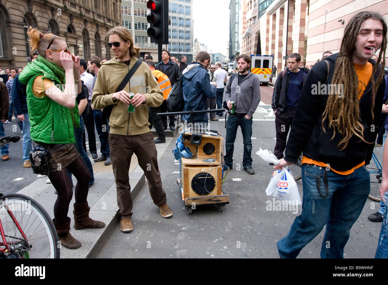 Sistema audio in strada al G20 di protesta, 1 Aprile 2009 Foto Stock