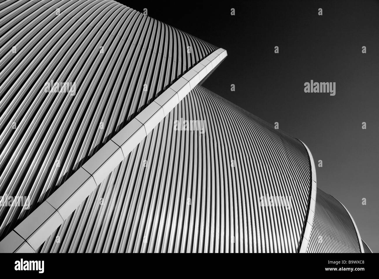 Un dettaglio architettonico dell'edificio Armadillo presso la SEC, che sorge sulle rive del fiume Clyde, Glasgow, Scozia Foto Stock