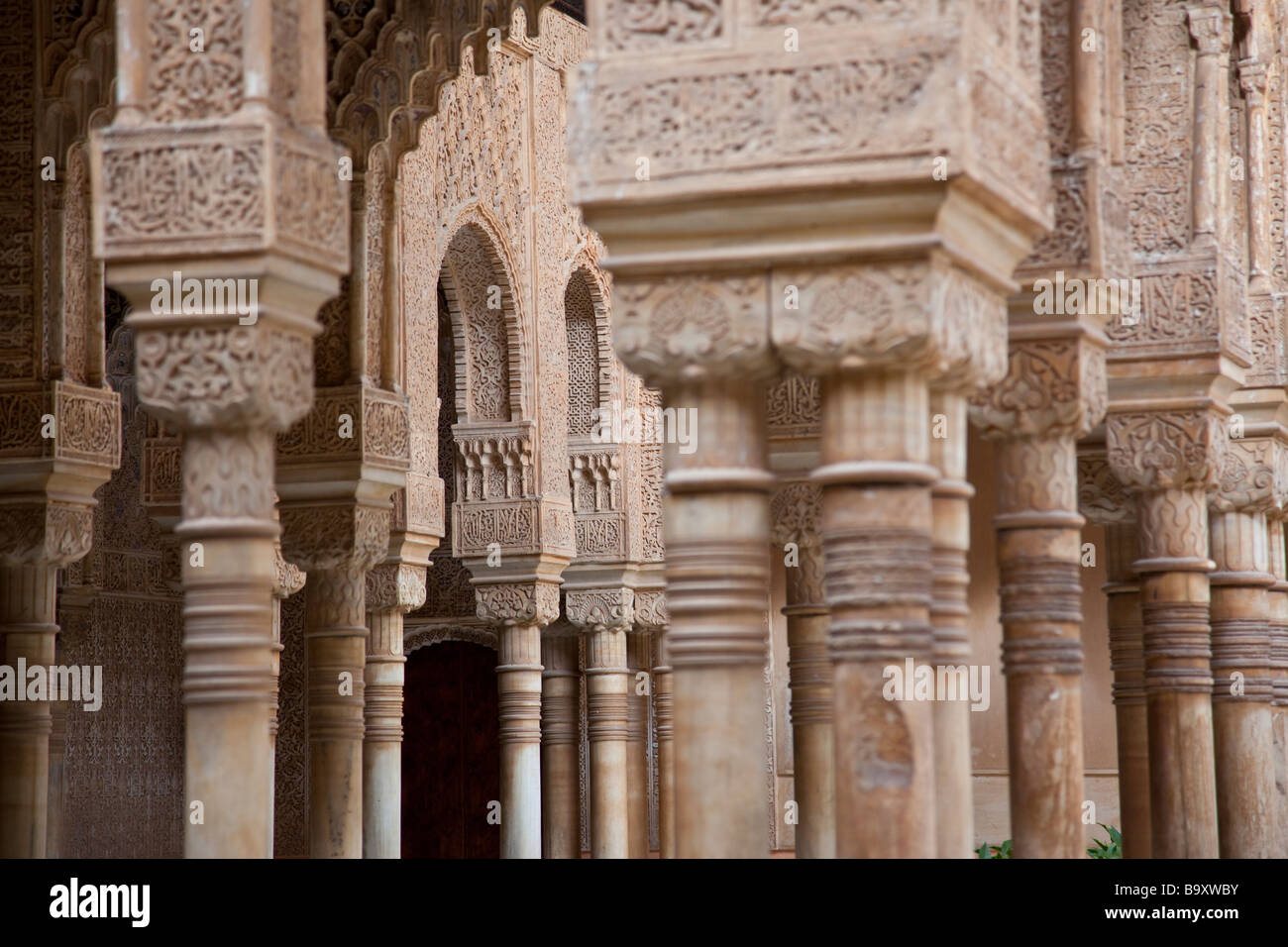 Patio de Los Leones nel palazzo della Alhambra di Granada Spagna Foto Stock