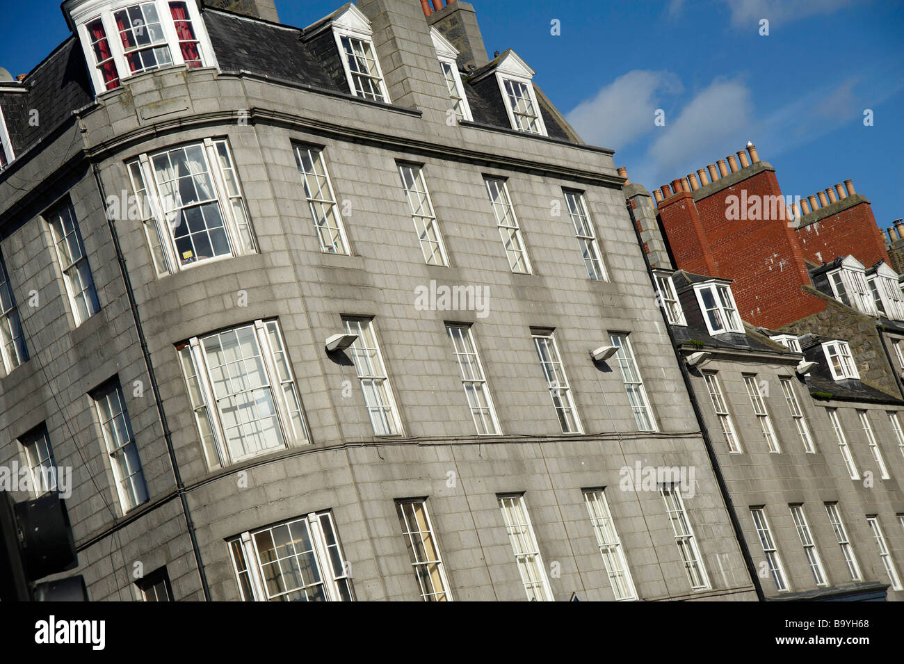 Edifici di granito, Castlegate, Aberdeen, Scozia Foto Stock