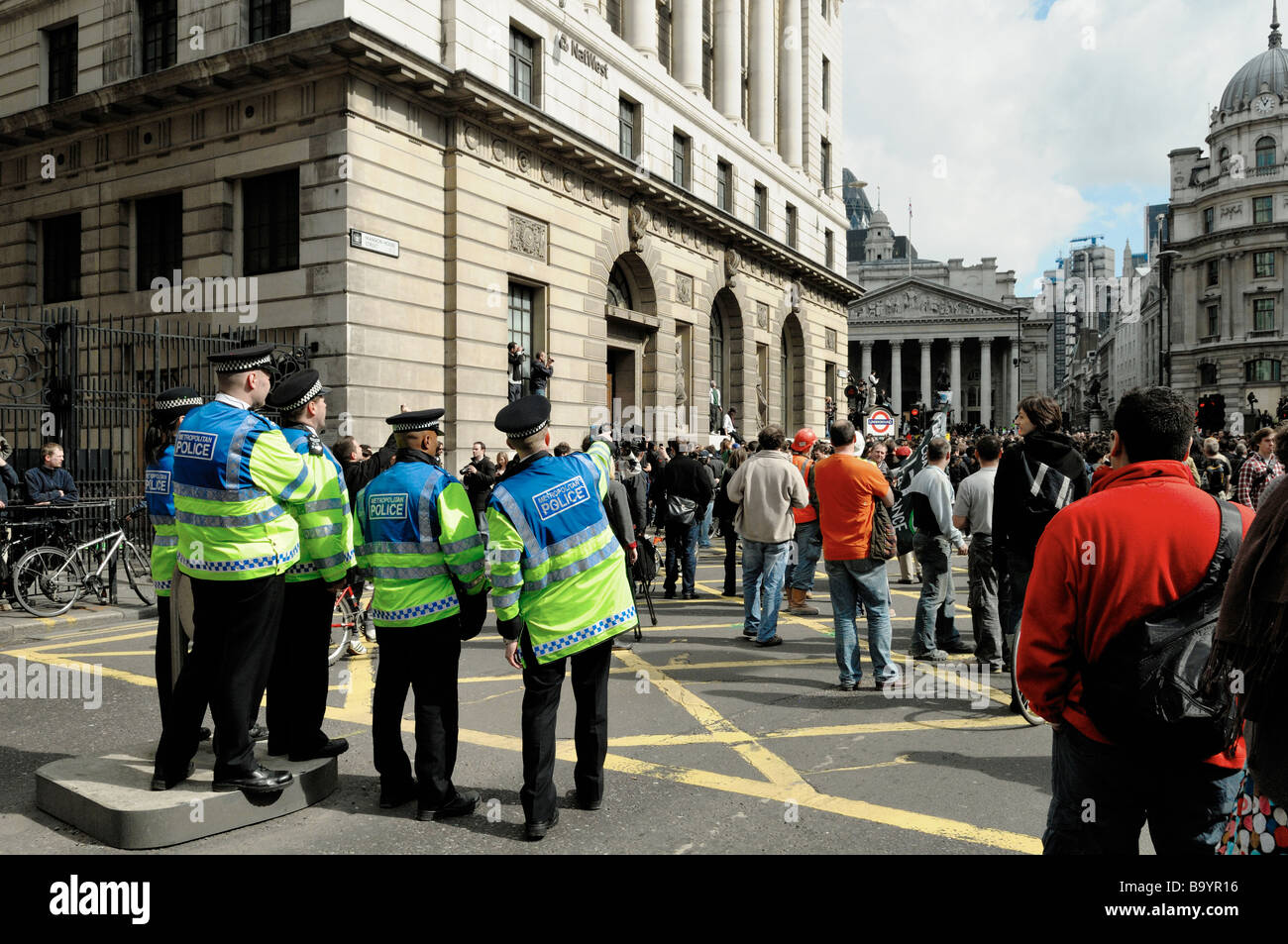 G20 protesta al di fuori della Banca di Inghilterra, London, 2009 Foto Stock