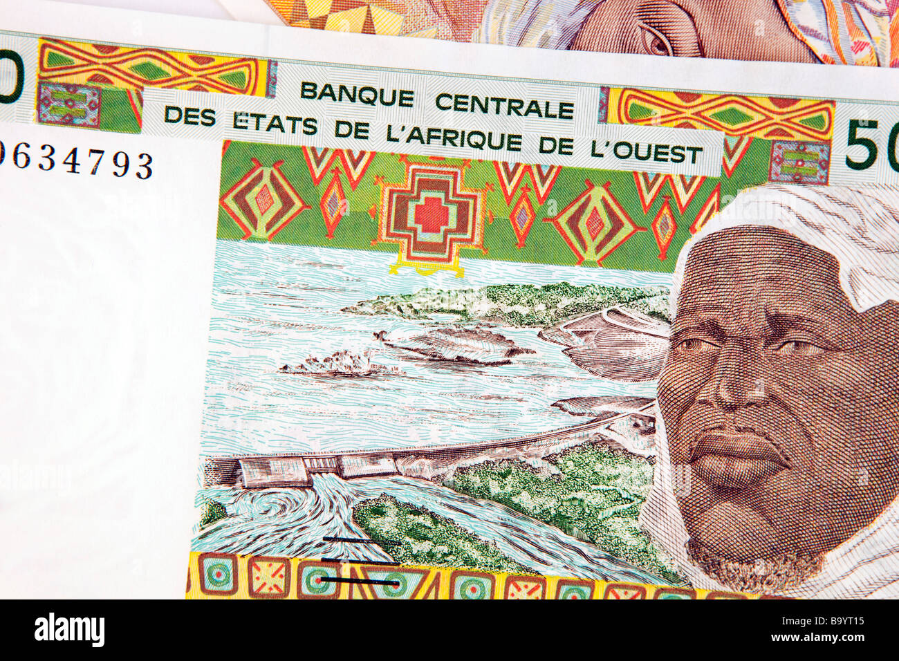 Valuta il denaro dettaglio senegalesi 500 West African Franco CFA banconota Foto Stock