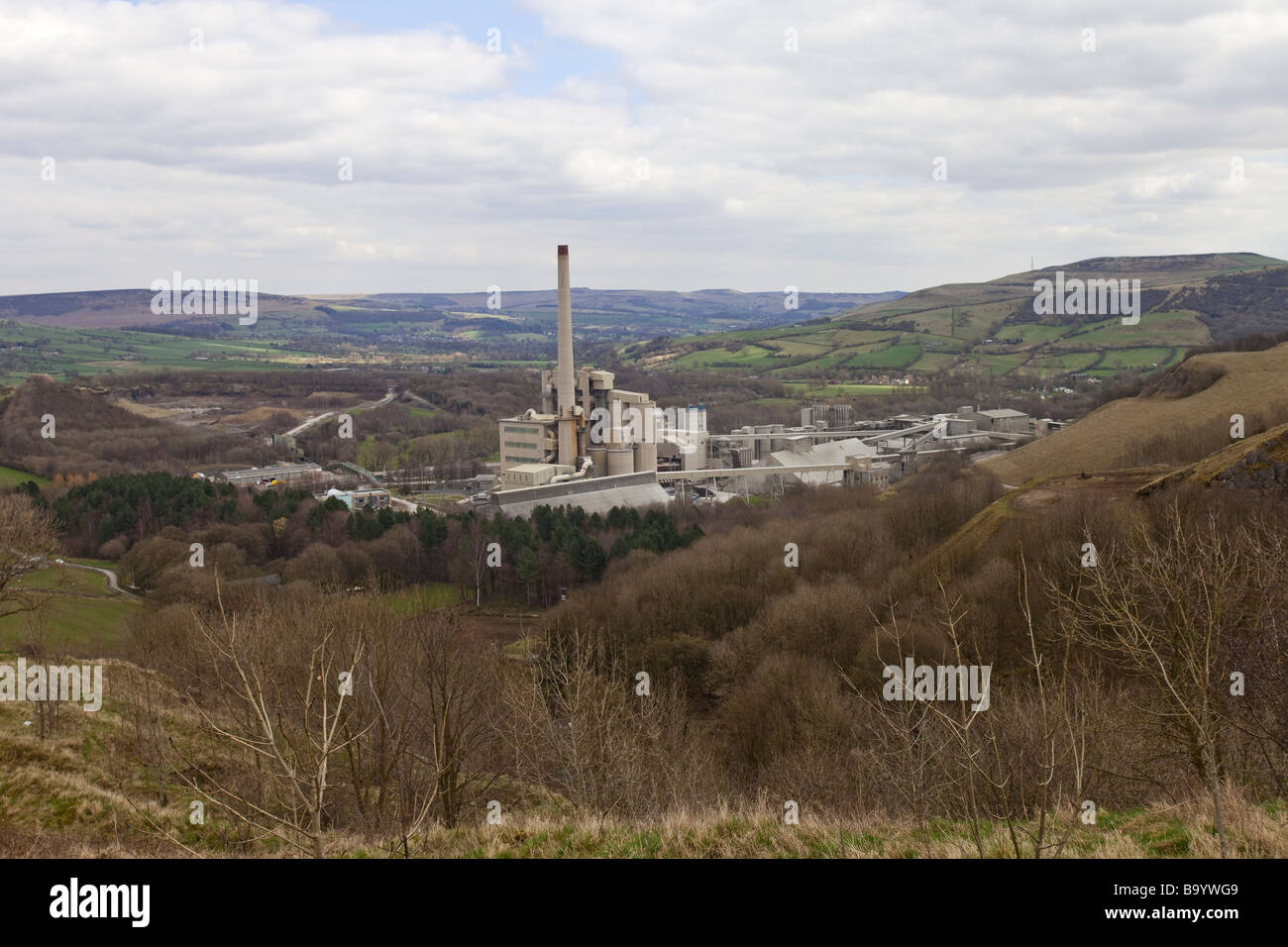 Bradwell opere in cemento incastonato nella bellissima valle di speranza Foto Stock