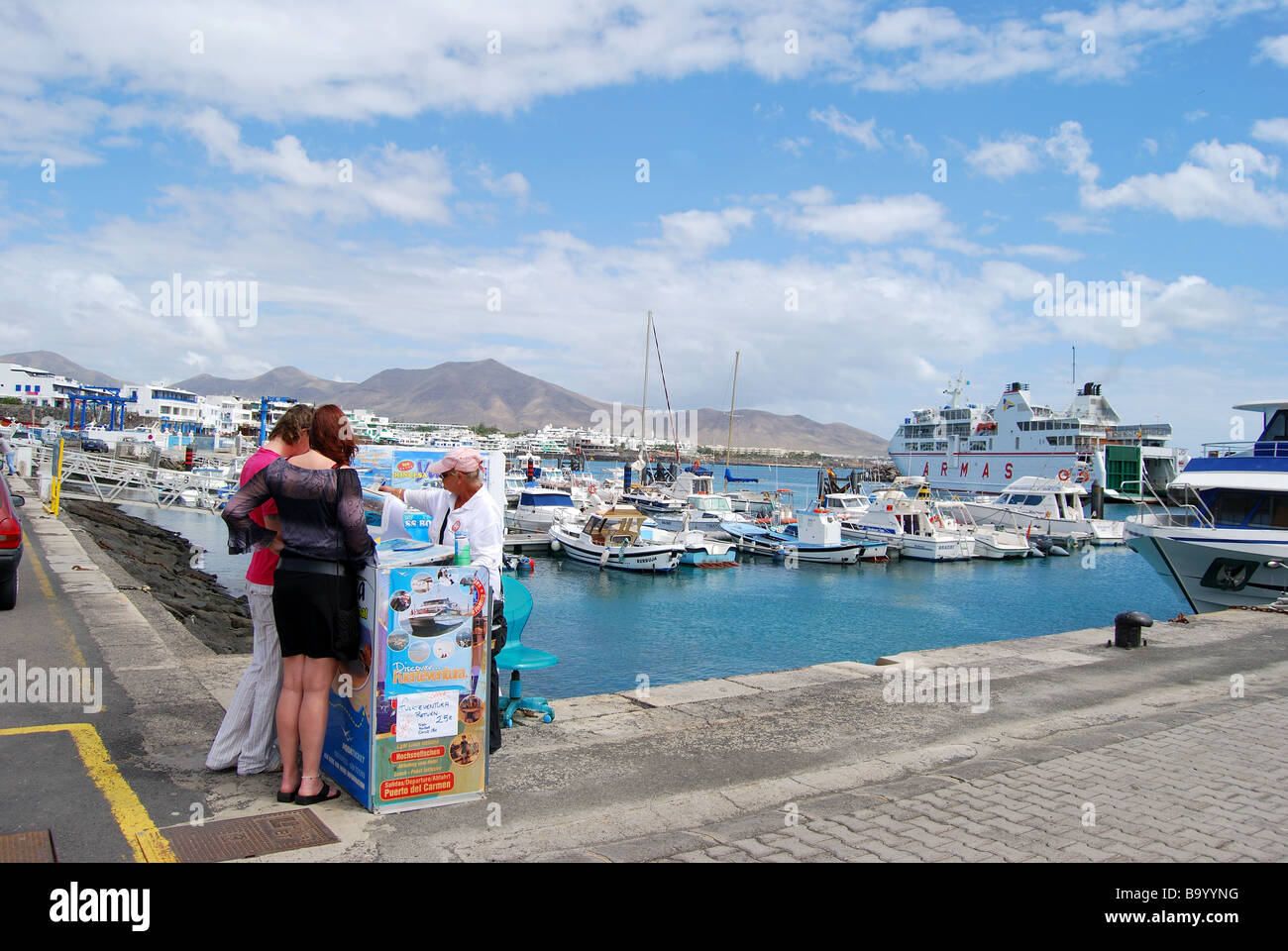Port marina, Playa Blanca, Lanzarote, Isole Canarie, Spagna Foto Stock