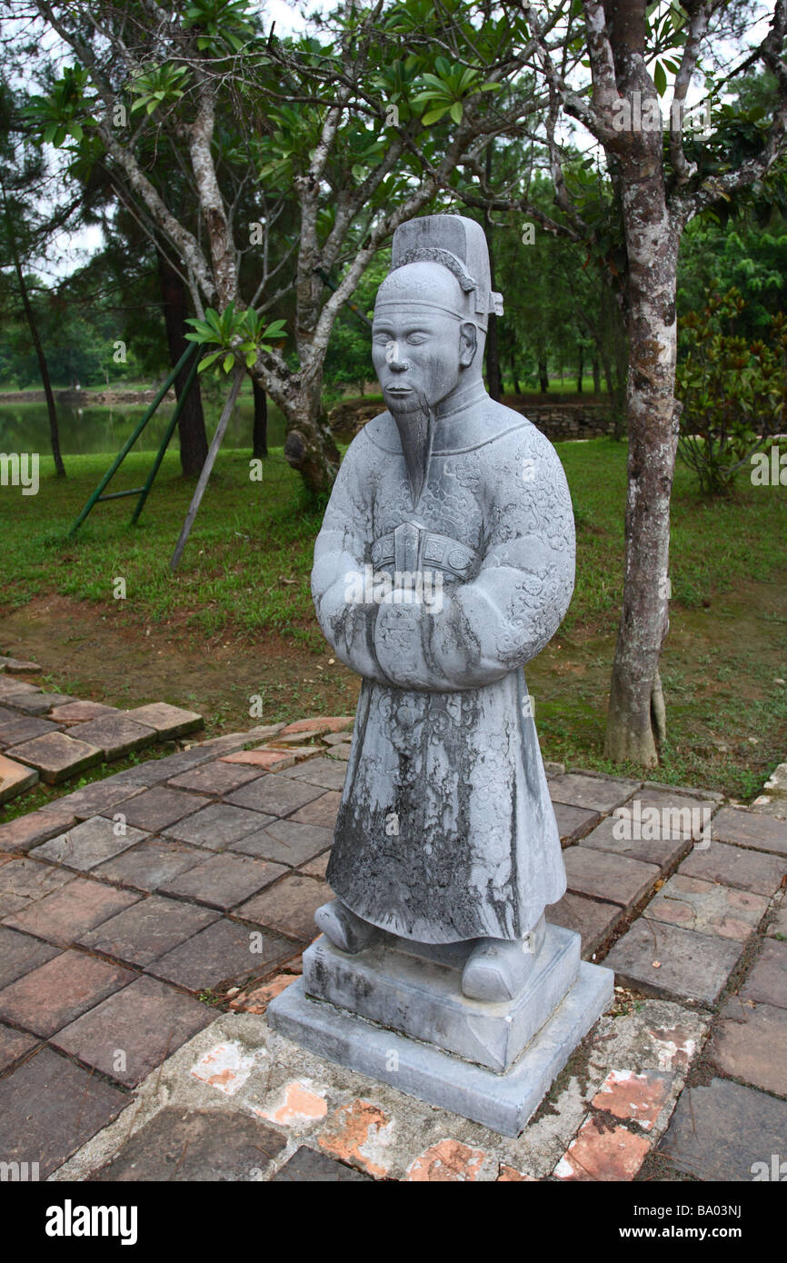 Statua del guerriero alla tomba di [Imperatore Tu Duc] tinta 'Thua Thien provincia " Vietnam Foto Stock