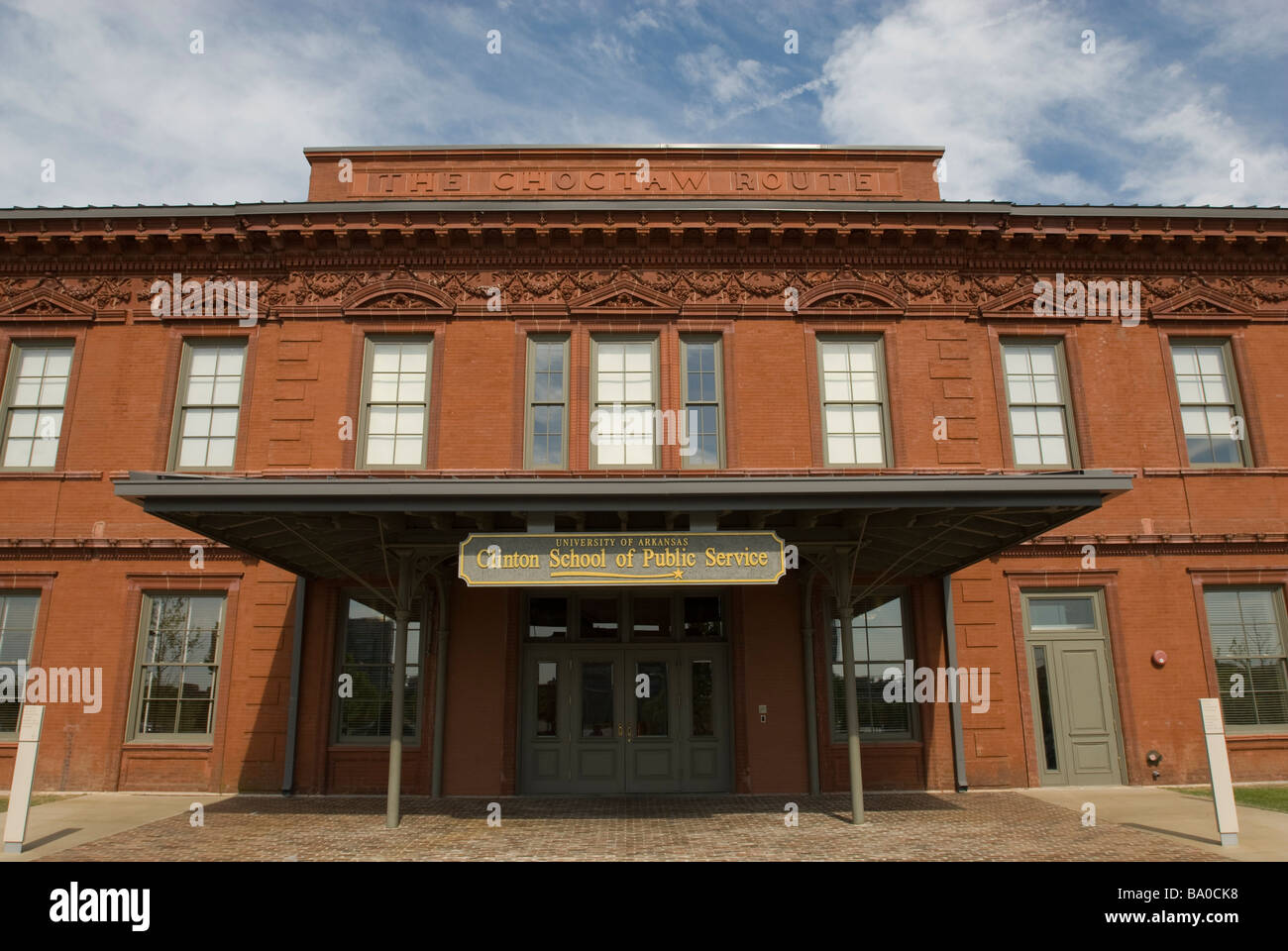 Scuola di Clinton del servizio pubblico nei pressi di William J. Clinton Presidential Library and Museum di Little Rock, Arkansas, Stati Uniti d'America. Foto Stock