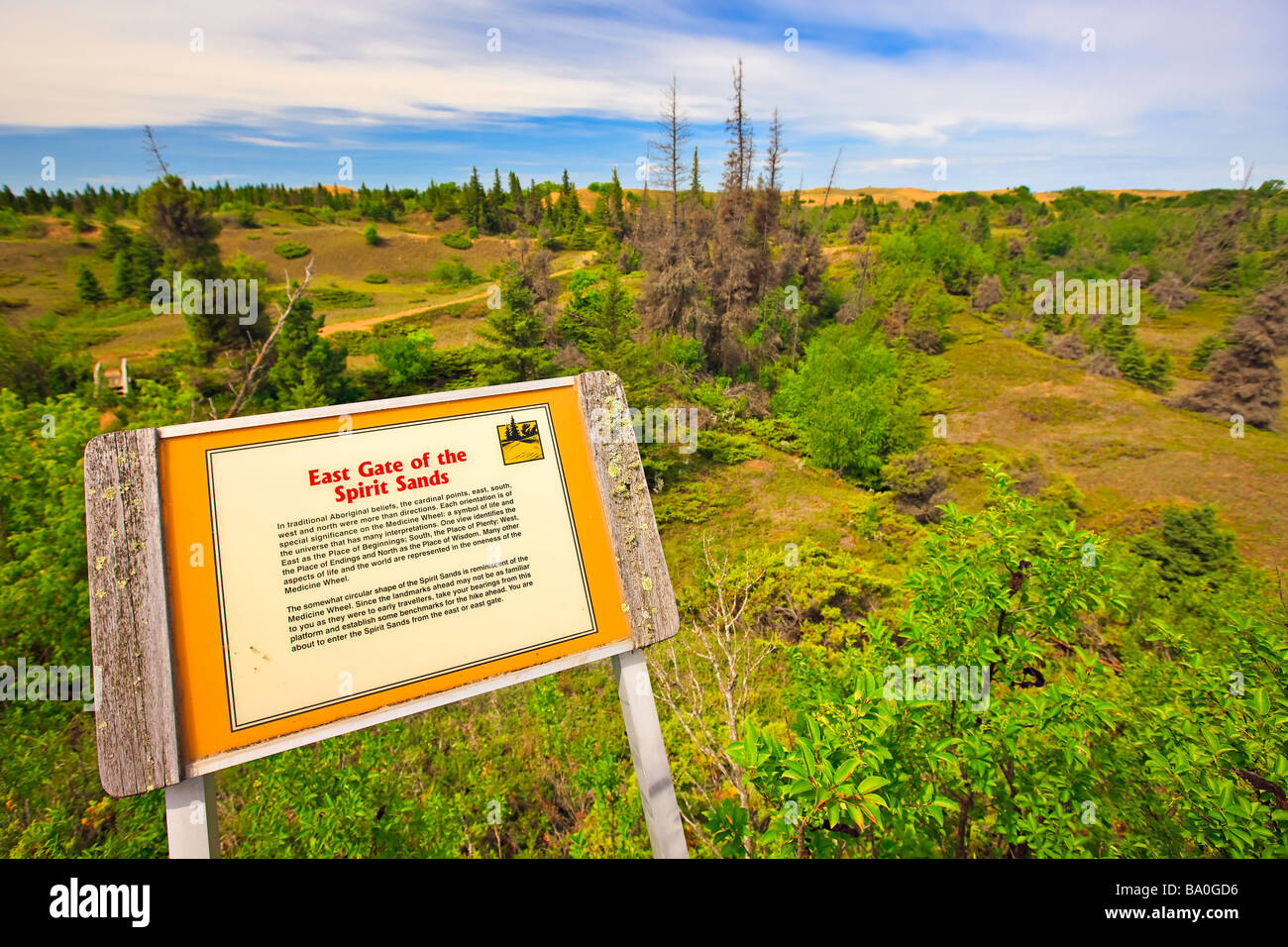 Segno interpretative presso l'East Gate dello Spirito Sands Trail Boschi di abete rosso del Parco Provinciale di Manitoba in Canada Foto Stock