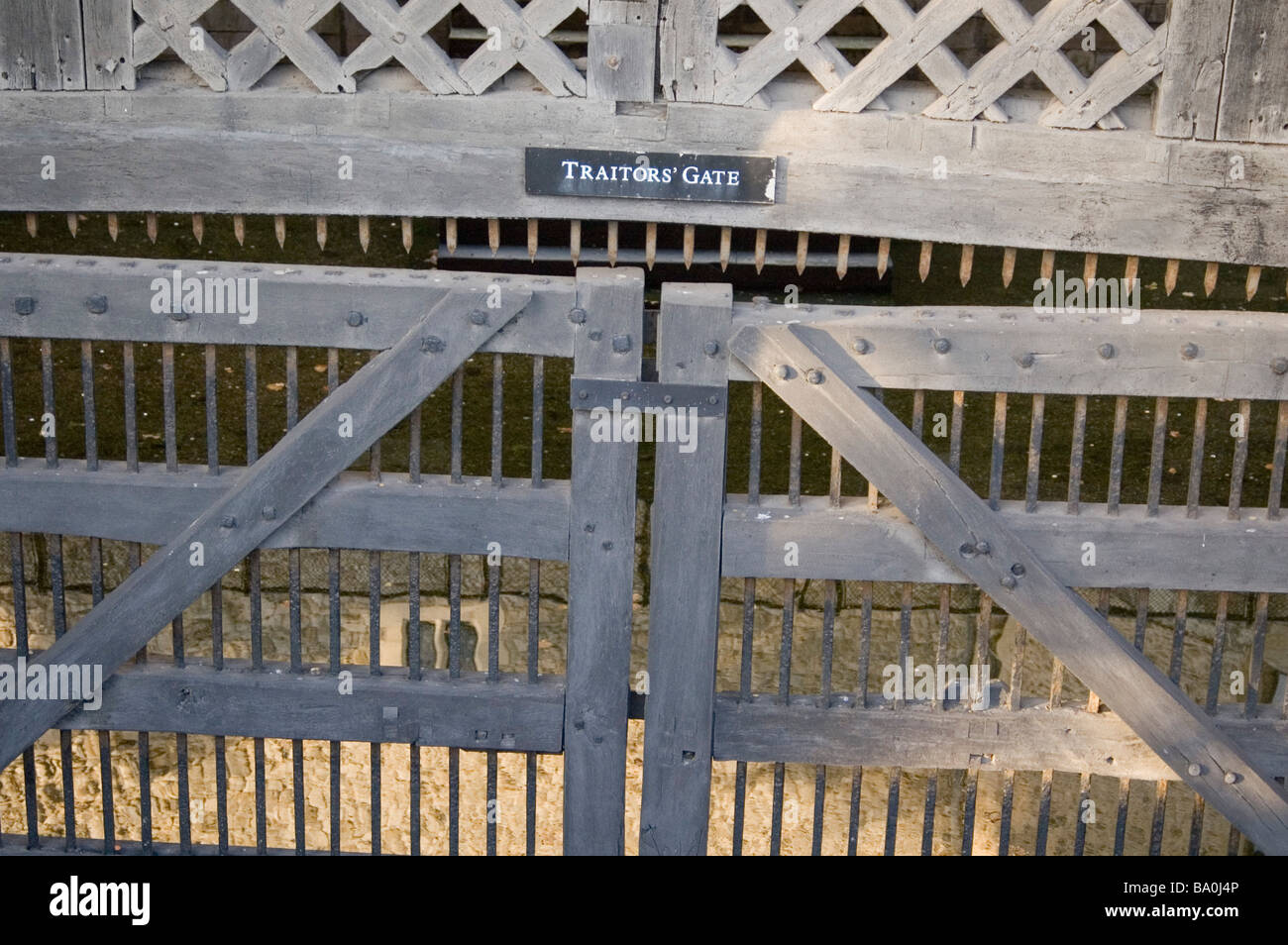 Il traditore della porta d'ingresso alla Torre di Londra Inghilterra Regno Unito Foto Stock