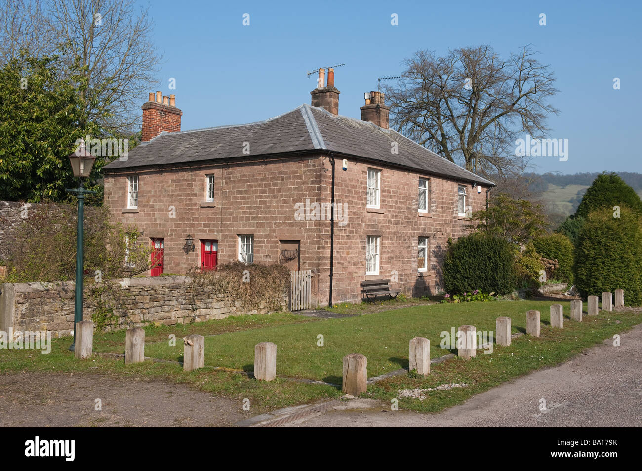 Due 'Wharf Cottages' a 'Cromford Wharf' che è il "northern terminus' dei 'Cromford Canal' Foto Stock