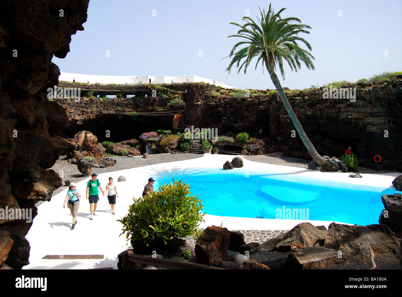 Piscina verde smeraldo, Jameos del Agua, Arrietta, Provincia di Las Palmas, Lanzarote, Isole Canarie, Spagna Foto Stock