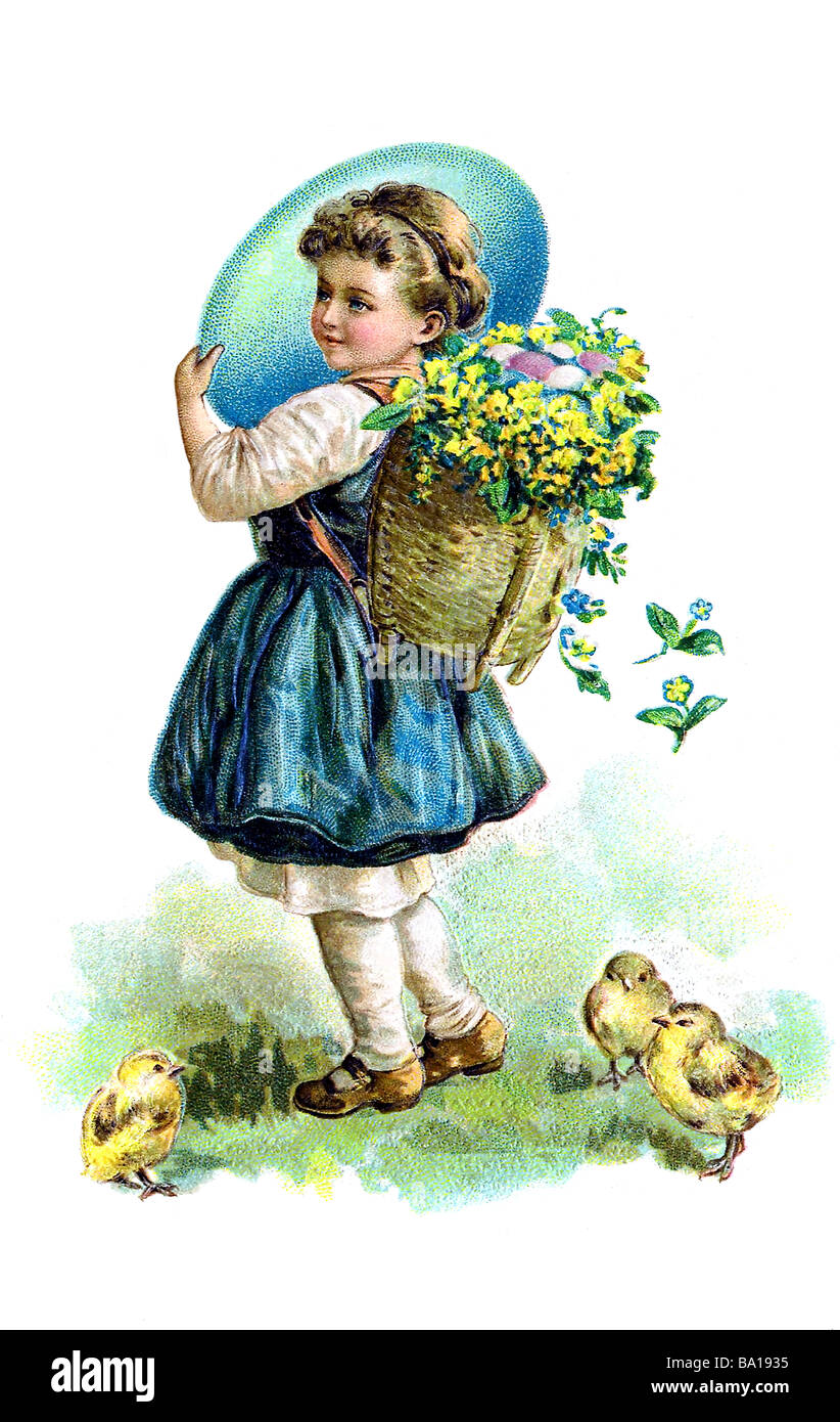 Nostalgica ragazza bavarese holding giand blu easteregg pasqua con fiori di primavera nel cestello e pulcini Foto Stock