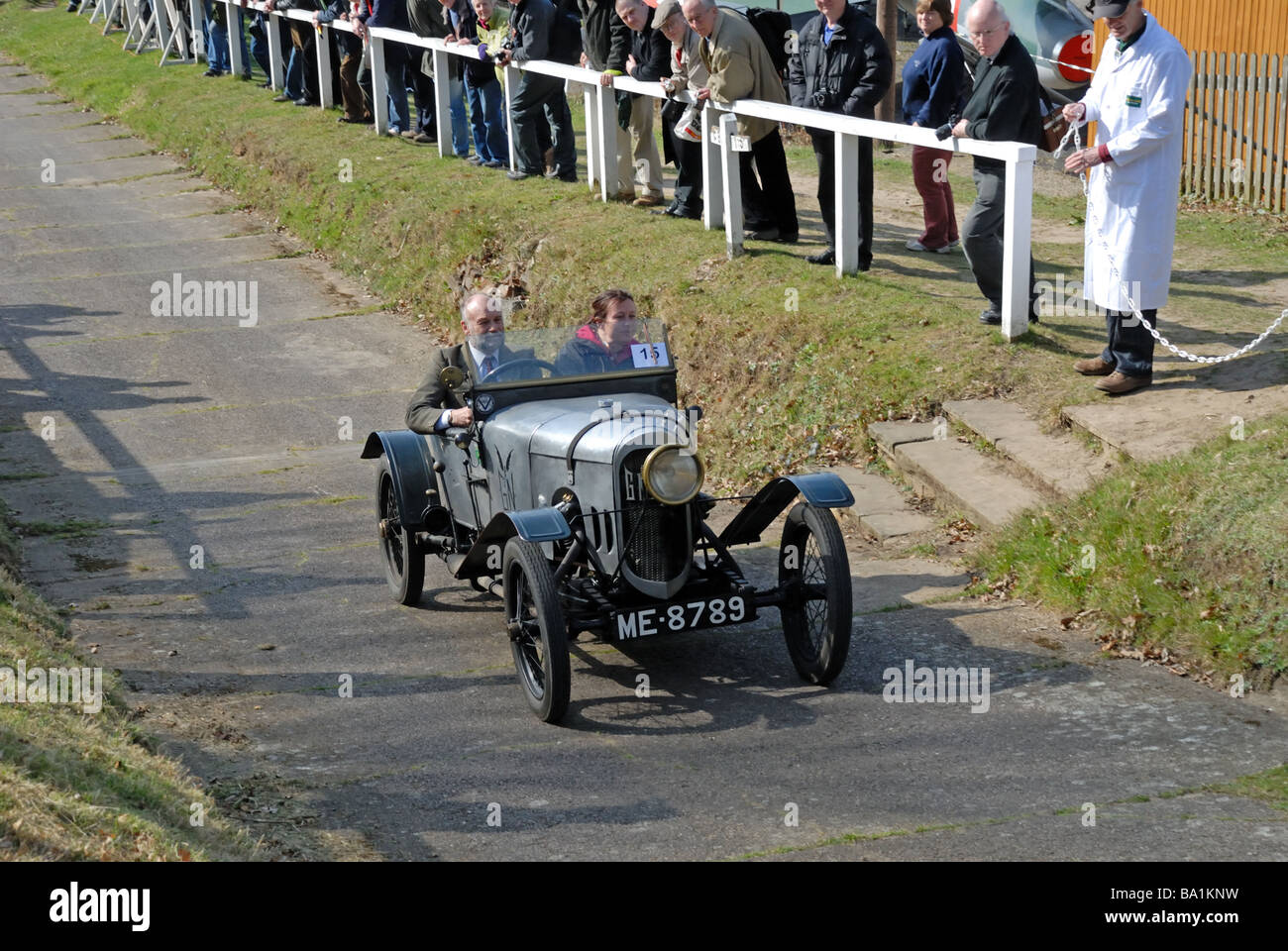 ME 8789 a 1922 GN popolare Peter Allen salendo sulla velocità di Brooklands Museum collina prova sfida per il centenario Foto Stock