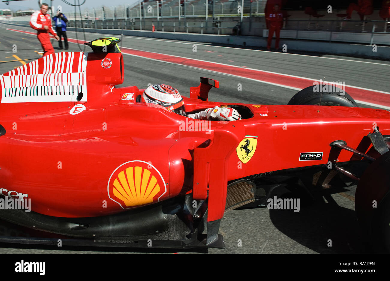 Kimi RAEIKKOENEN in Ferrari F60 auto durante un test di Formula Uno in sessioni di Marzo 2009 Foto Stock