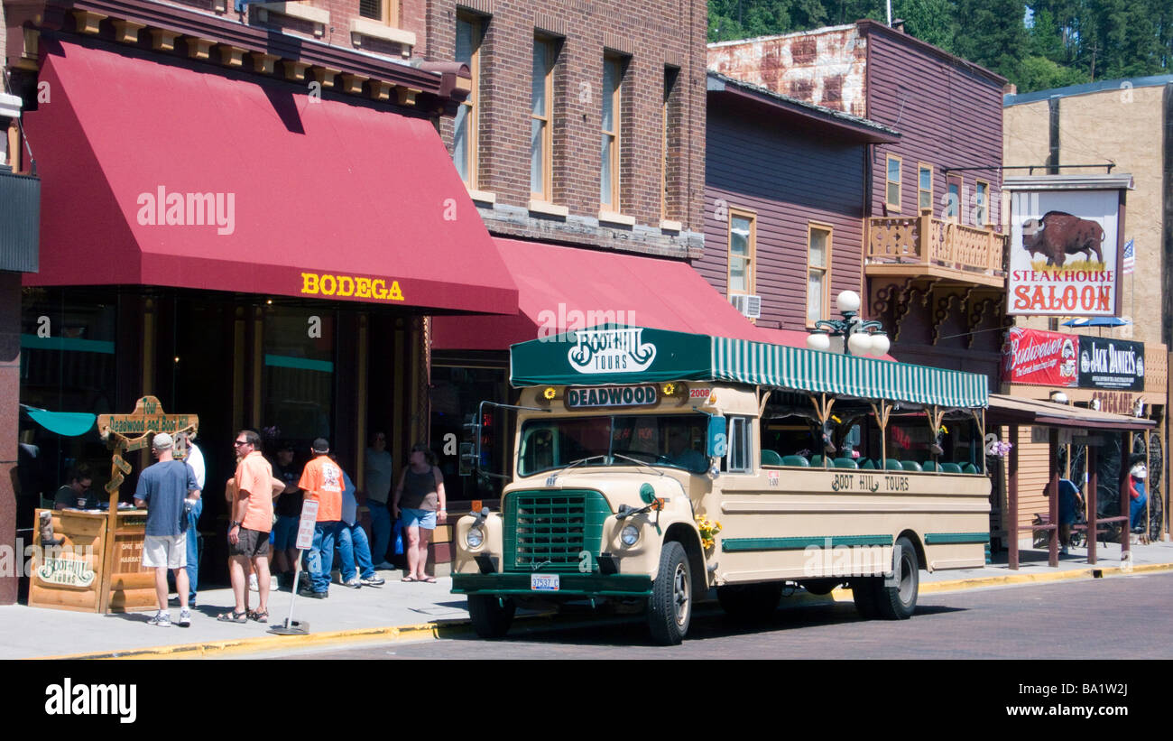 Boot Hill tour bus Deadwood South Dakota visite Mt Moriah cimitero dove Wild Bill Hickok e Calamity Jane sono sepolti USA Foto Stock