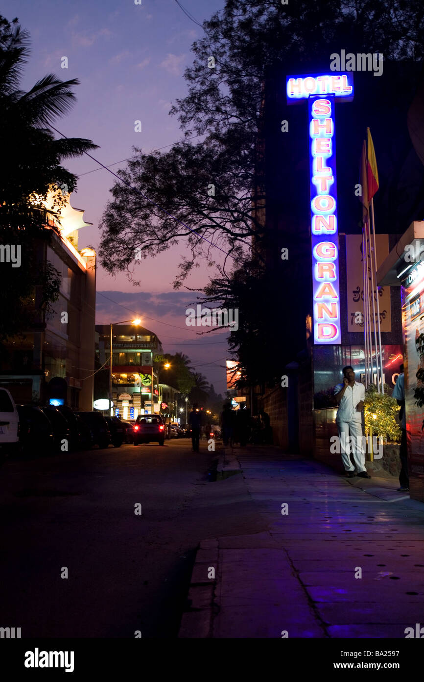 Church Street nel centro di Bangalore, India. Foto Stock