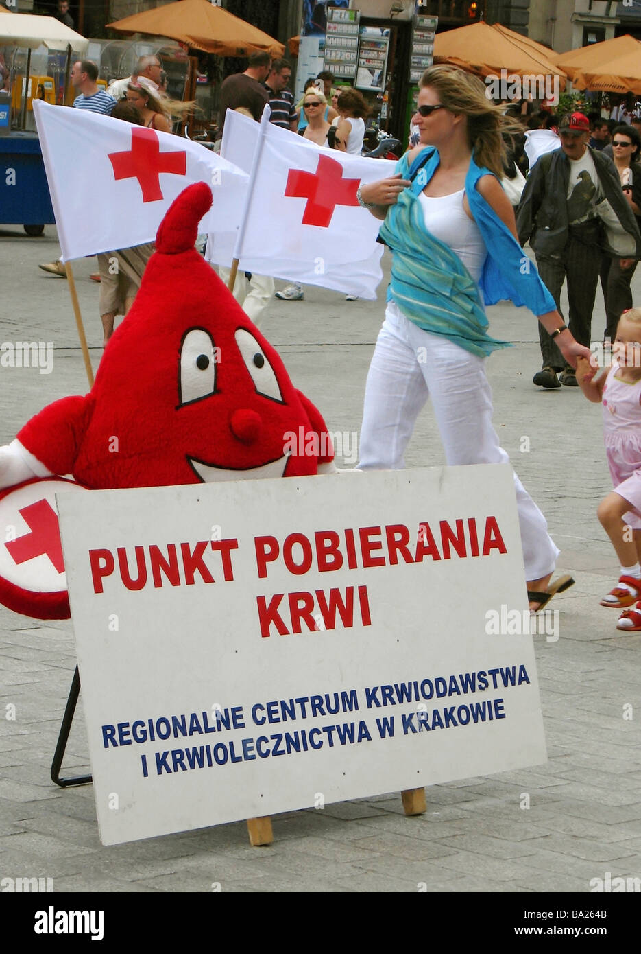 Polonia Cracovia la banca del sangue alla piazza principale del mercato Foto Stock