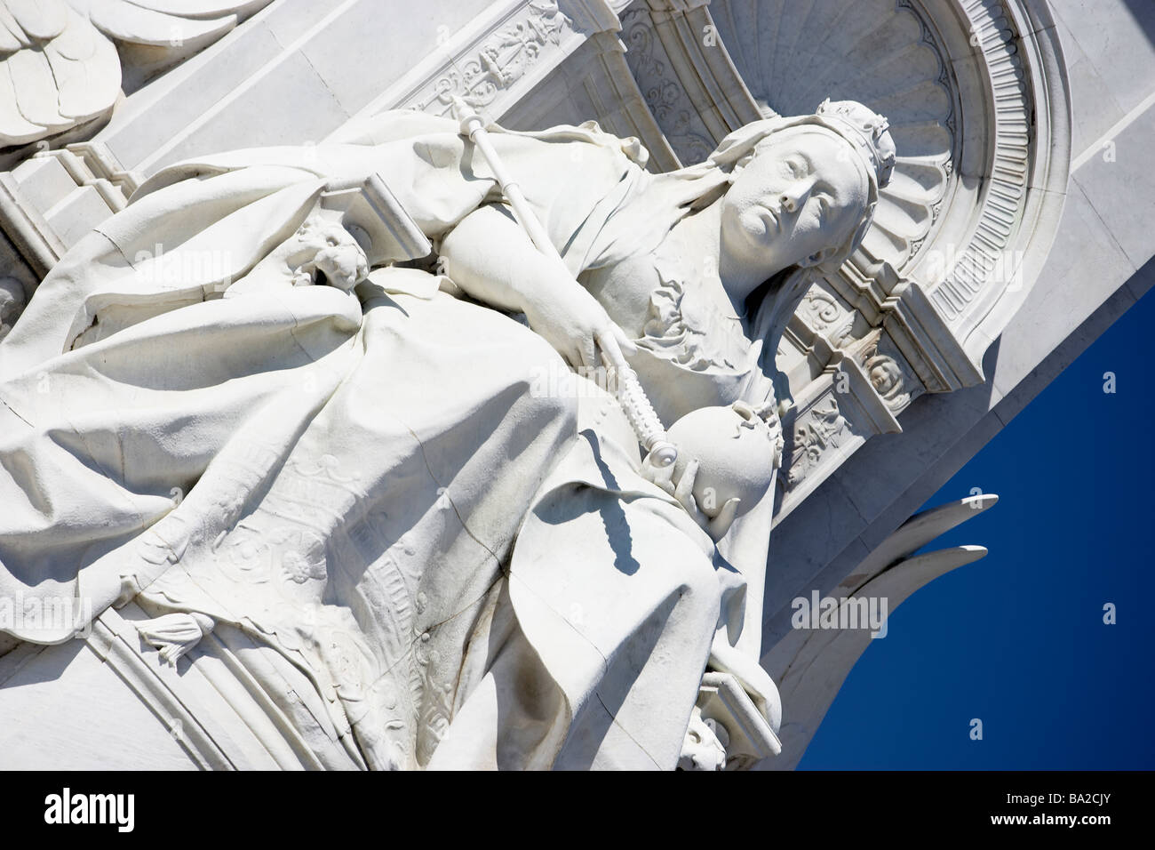 Victoria Memorial nei giardini della regina, Londra, Inghilterra Foto Stock