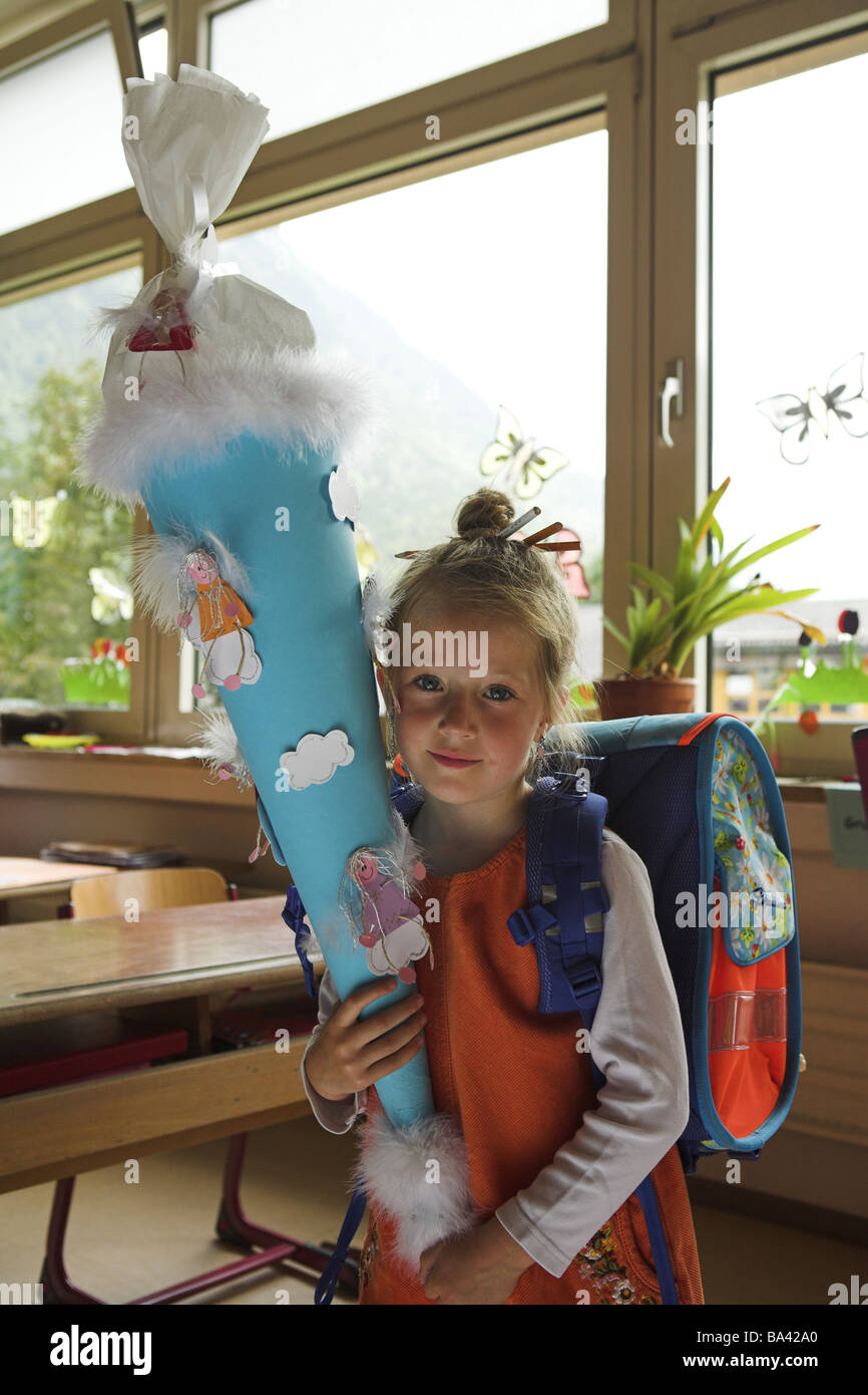 Aule scolastiche data del primo giorno di scuola scuola scuola per principianti-Sacchetto semi-ritratto di scuola scuola di inizio-inizio 1. Foto Stock