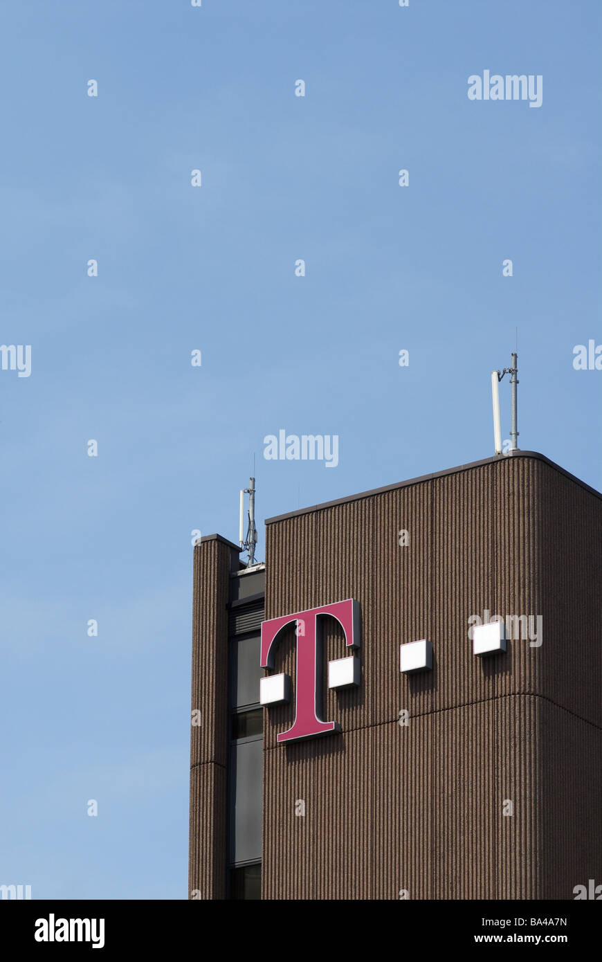 Deutsche Telekom logo azienda-logo edifici edifici per uffici rosa Germania Renania settentrionale-Vestfalia Düsseldorf 06/2006 Foto Stock