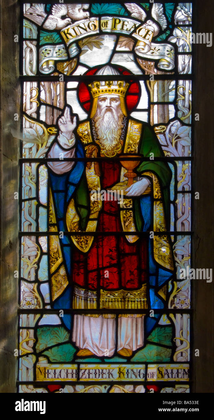 Oxford, Inghilterra, Regno Unito. Chiesa di San Michele a nord (Gate Oxford la più antica costruzione - orig 11thC) delle vetrate colorate Foto Stock
