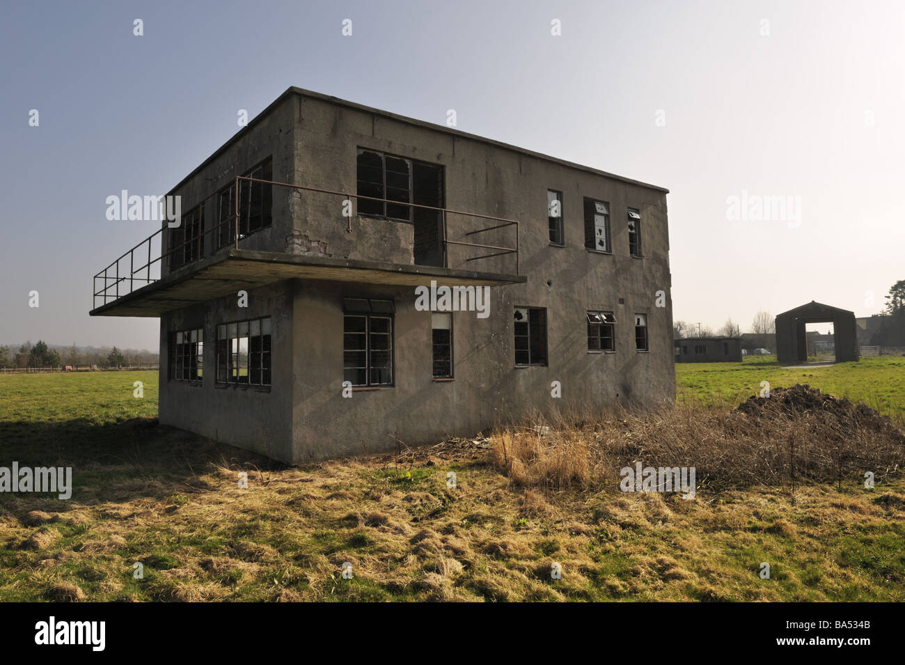Vecchia Guerra Mondiale due Airfield torre di controllo, ex airfield a Condover, Shropshire Foto Stock